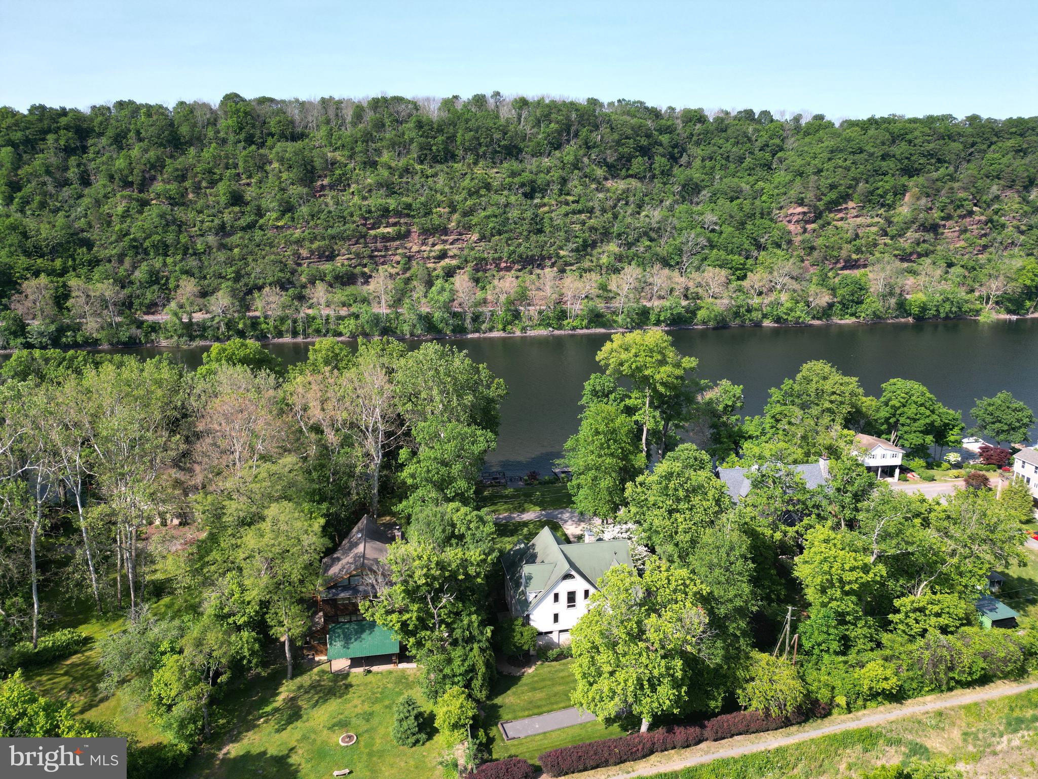 UPPER BLACK EDDY - Residential