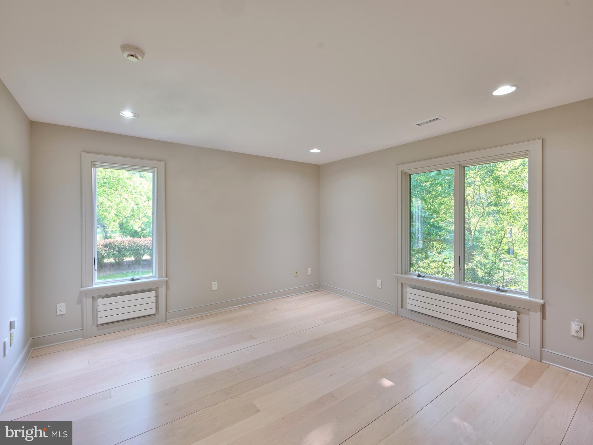 UPPER BLACK EDDY - Residential