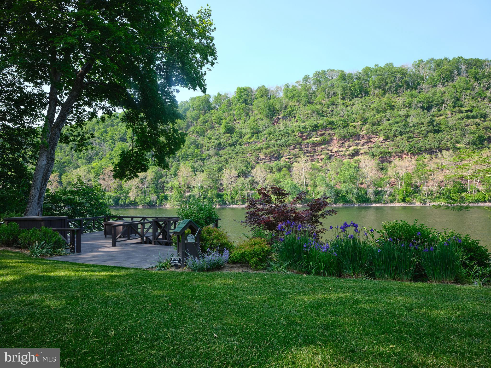 UPPER BLACK EDDY - Residential
