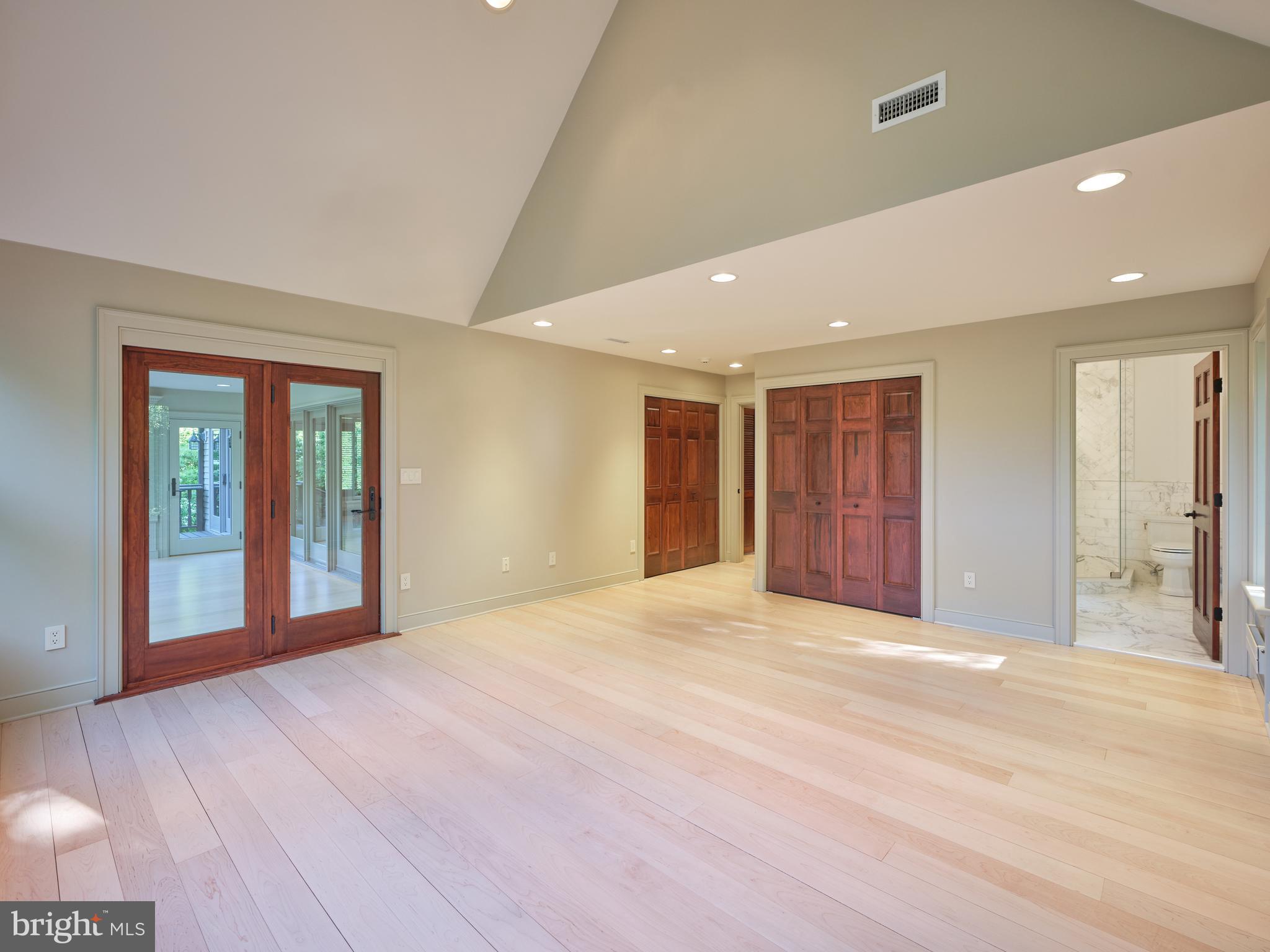 UPPER BLACK EDDY - Residential