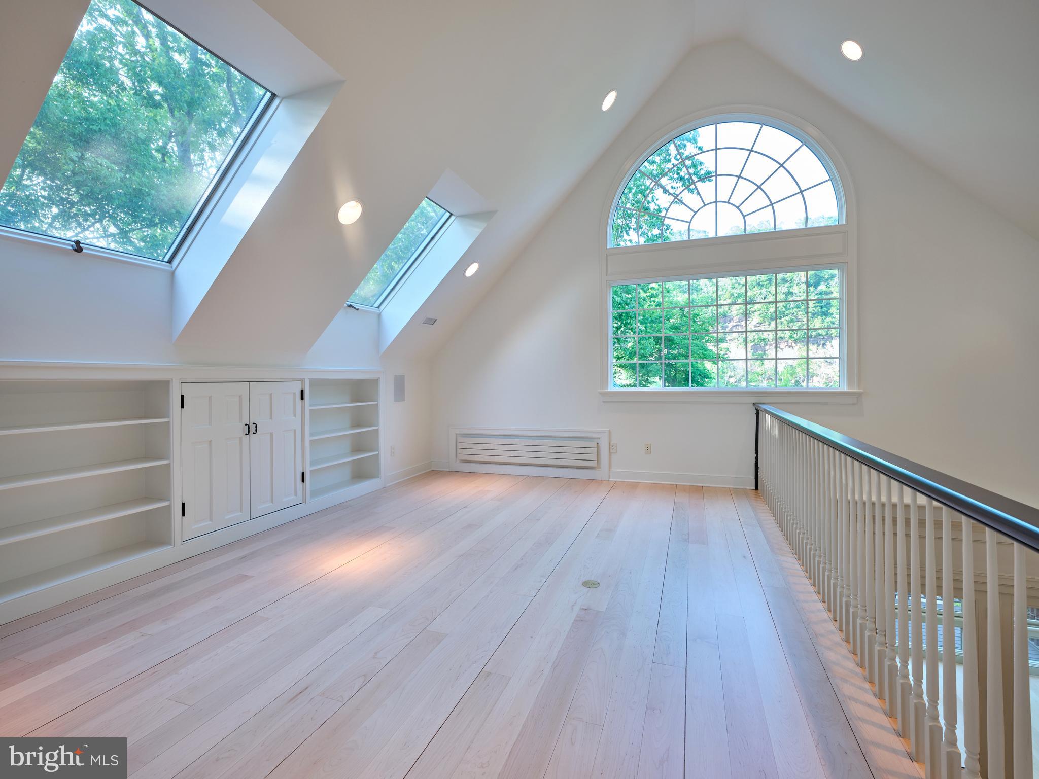 UPPER BLACK EDDY - Residential