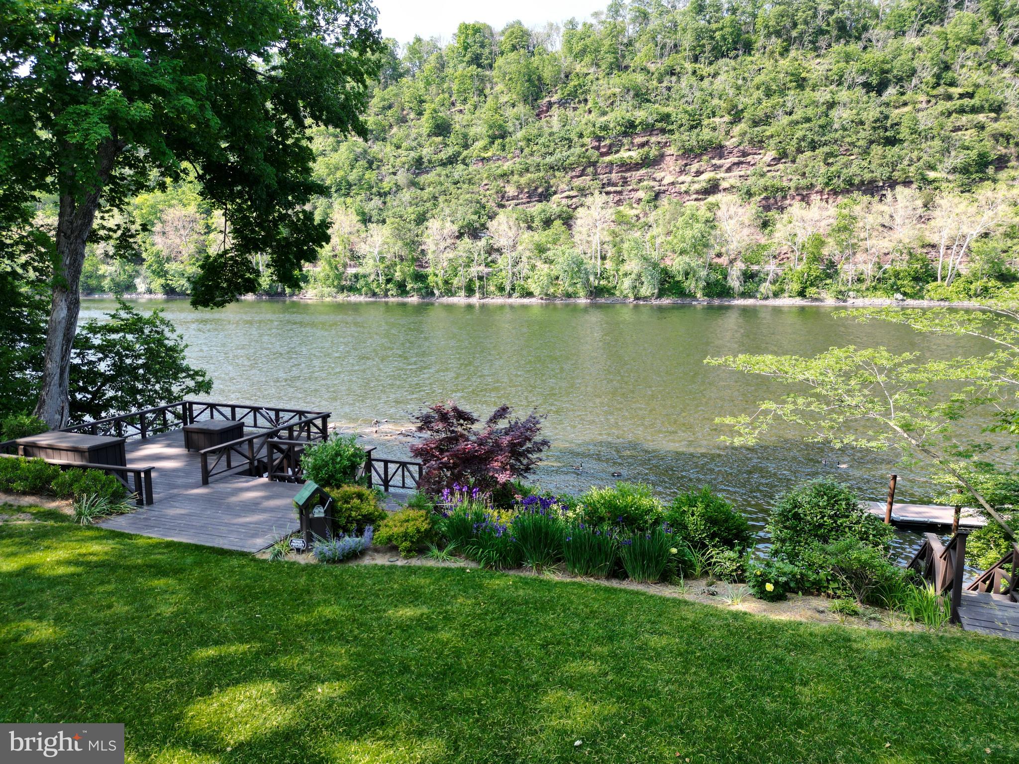 UPPER BLACK EDDY - Residential