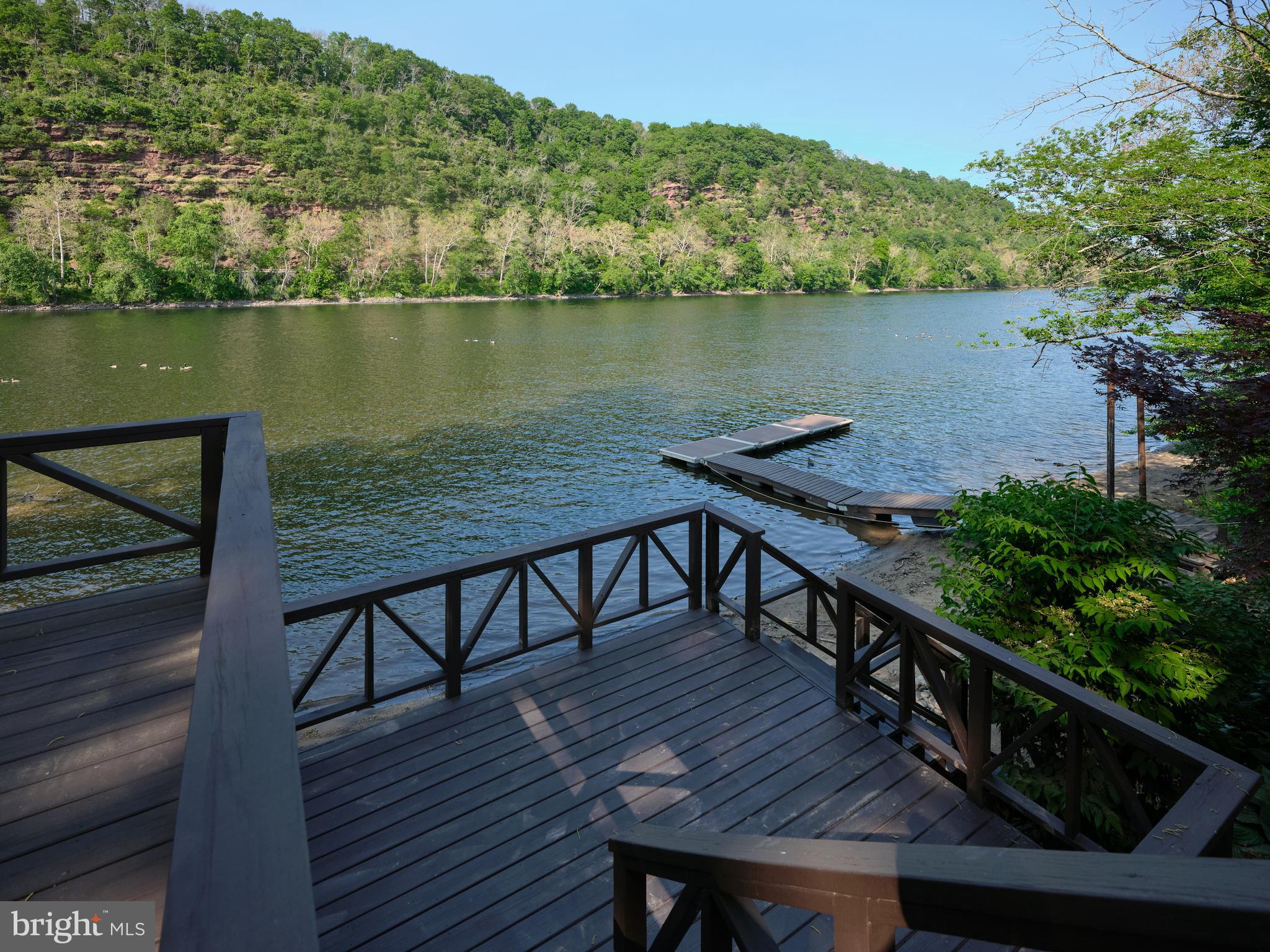 UPPER BLACK EDDY - Residential