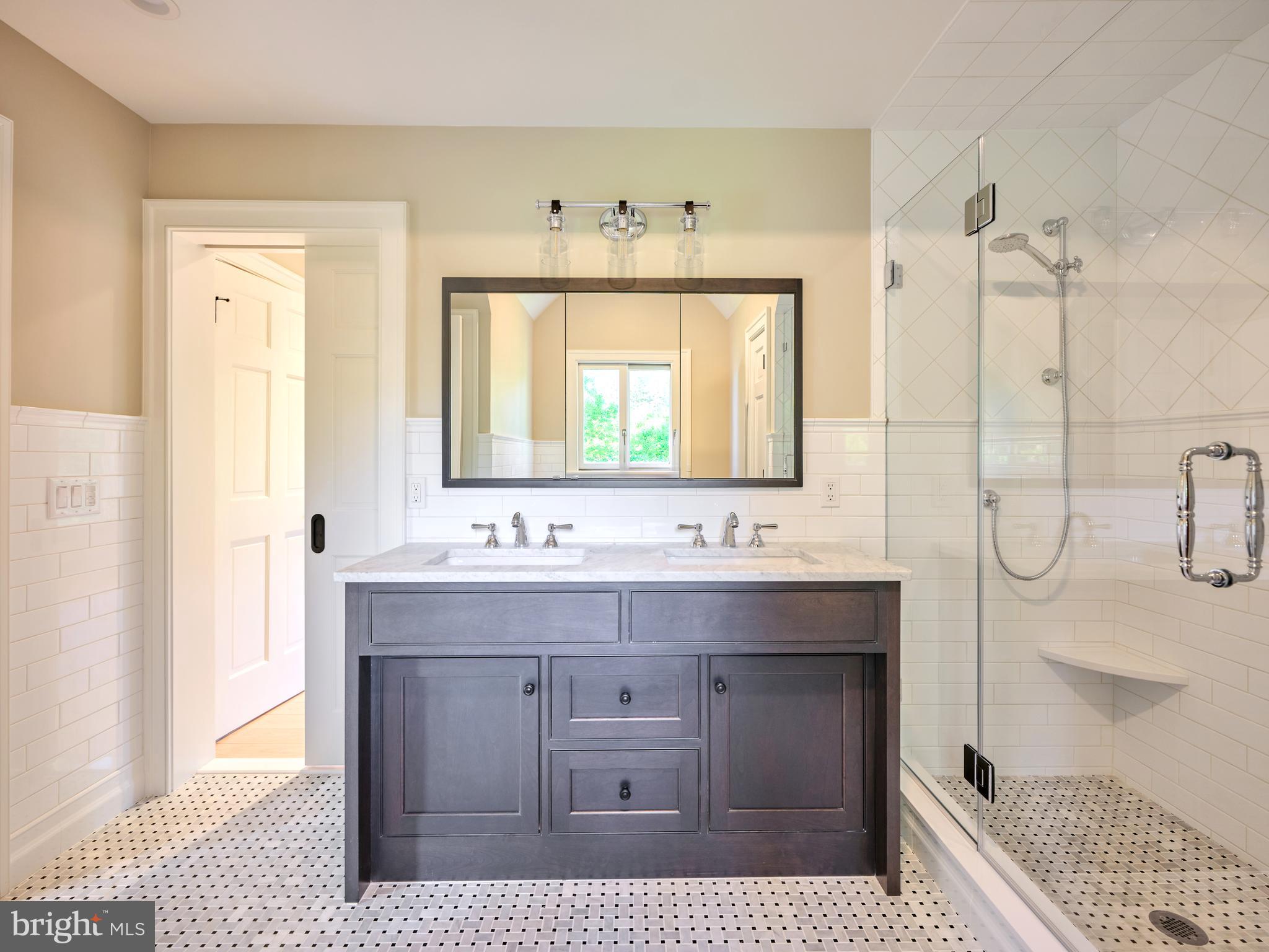 UPPER BLACK EDDY - Residential