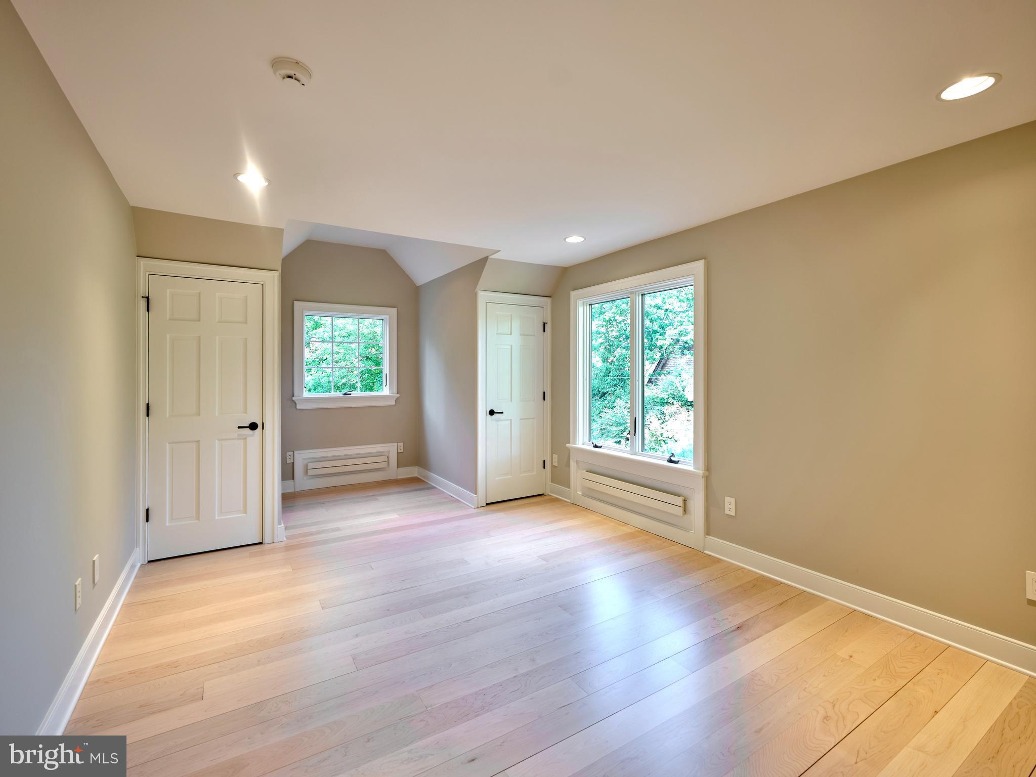 UPPER BLACK EDDY - Residential