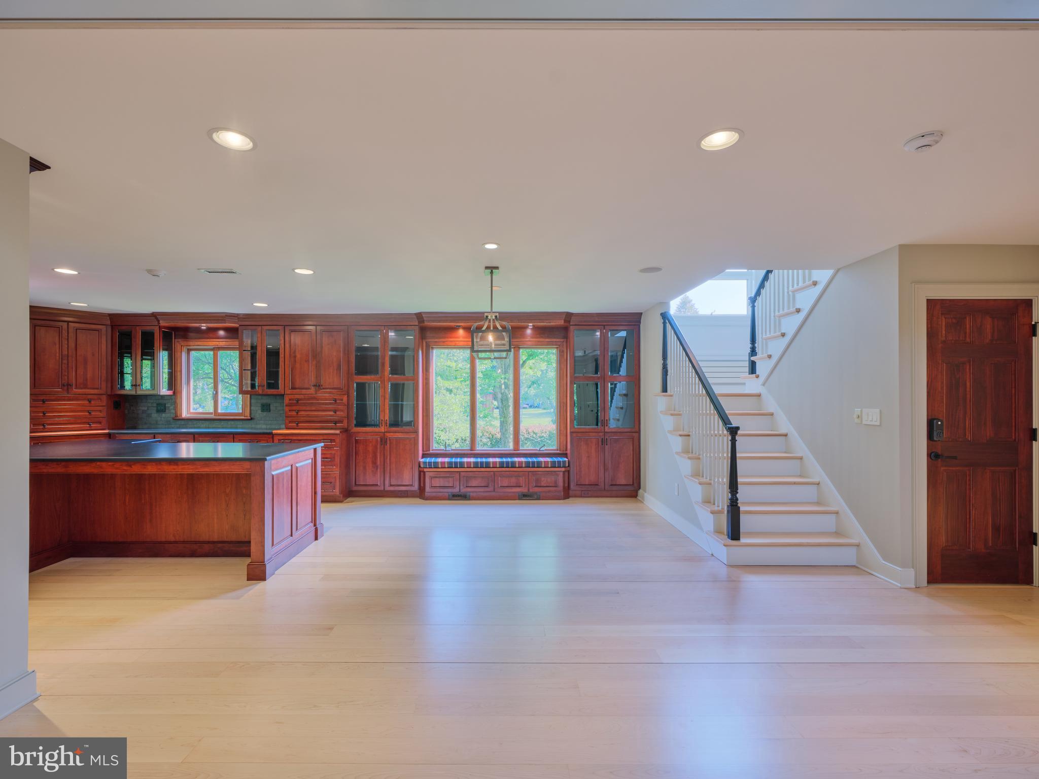 UPPER BLACK EDDY - Residential