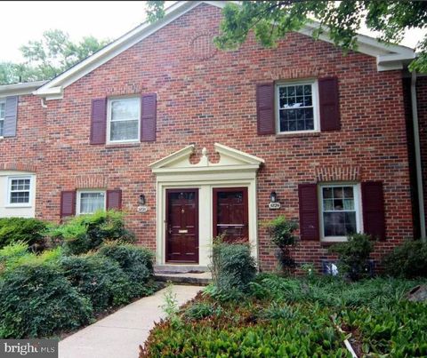 5824 REXFORD DRIVE 731 SPRINGFIELD VA 22152