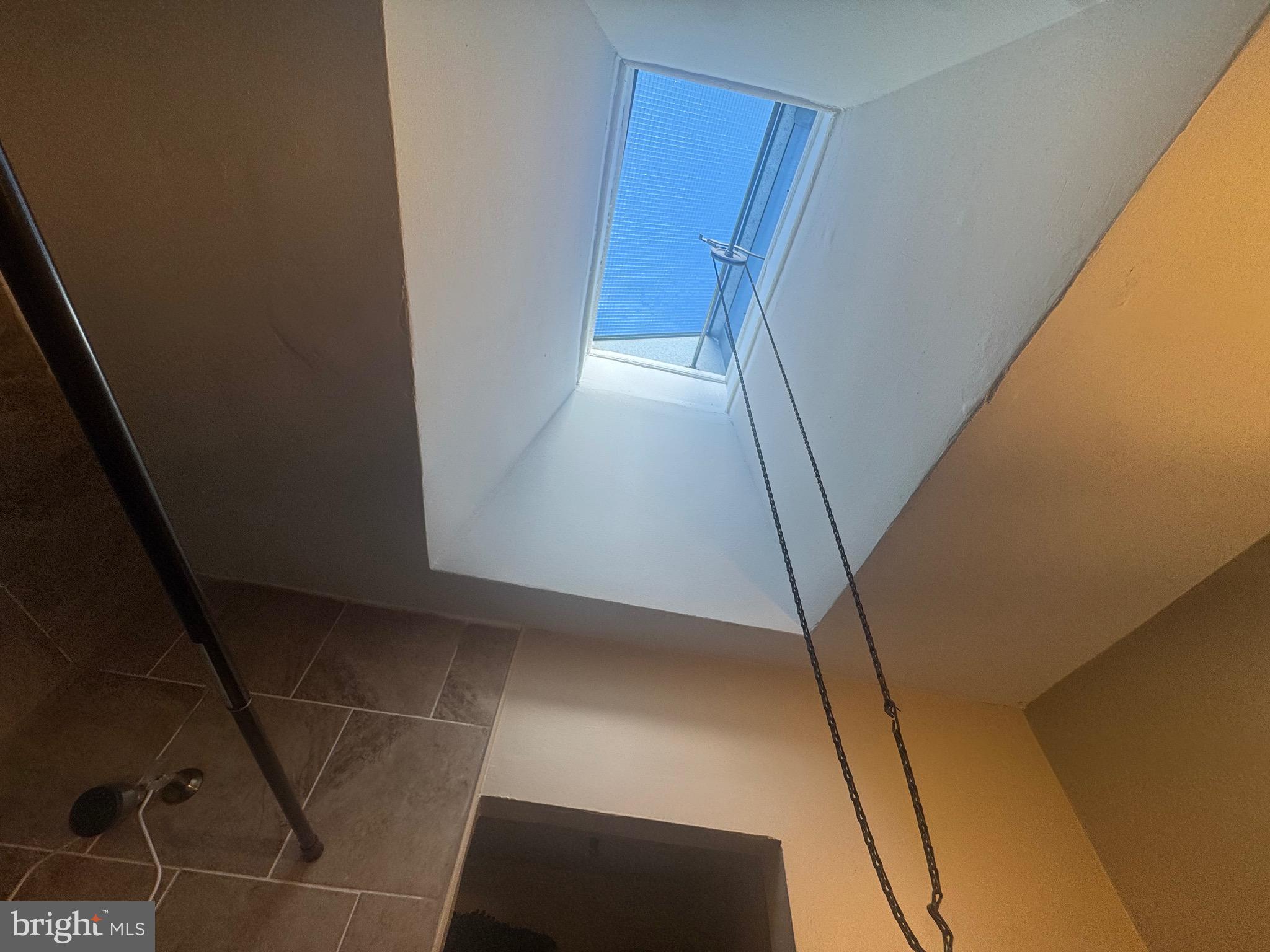 WEST OAK LANE - Residential Income