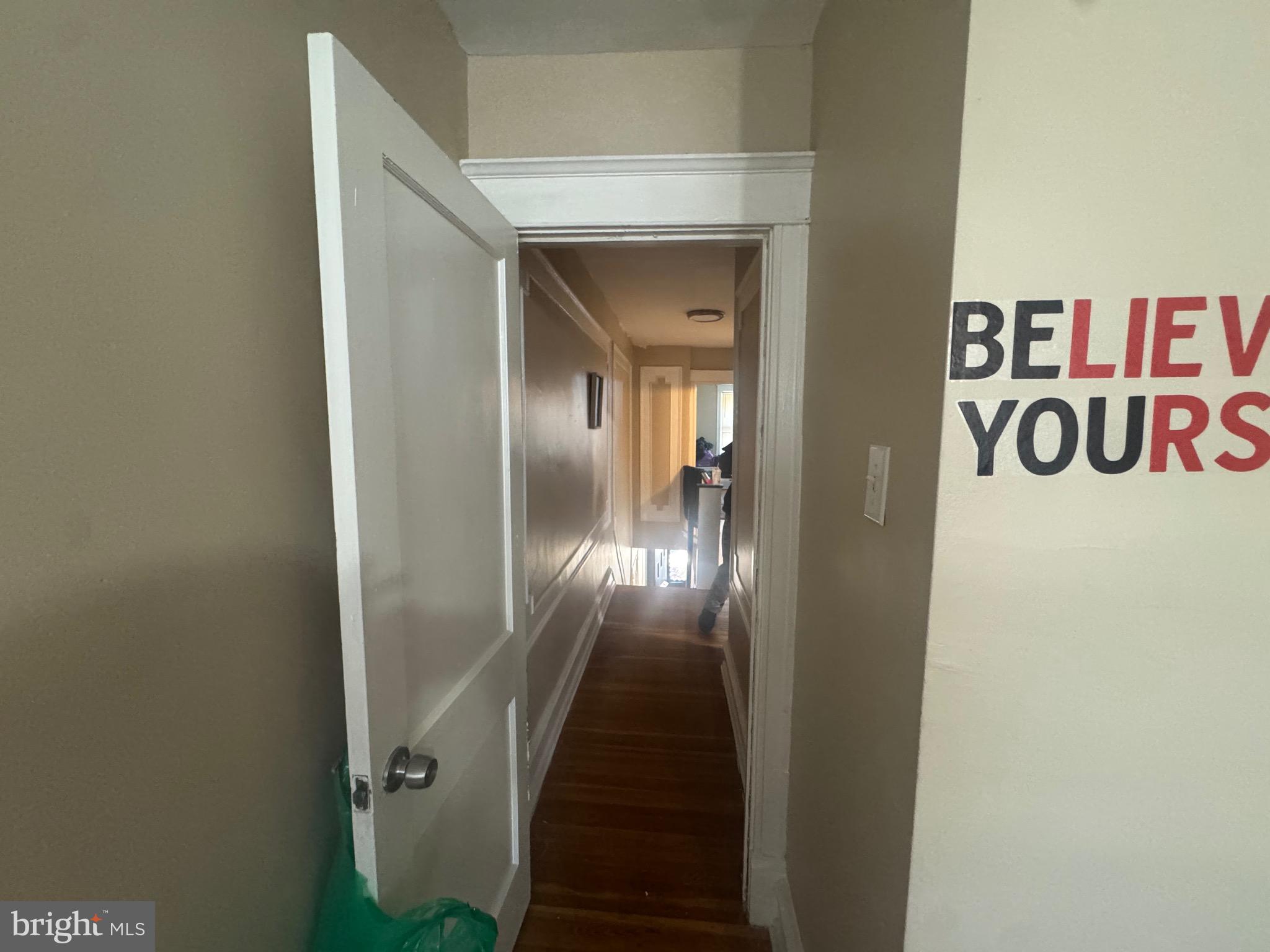 WEST OAK LANE - Residential Income