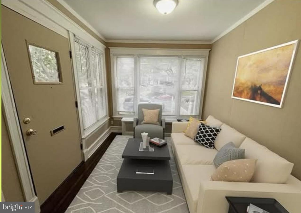 WEST OAK LANE - Residential Income