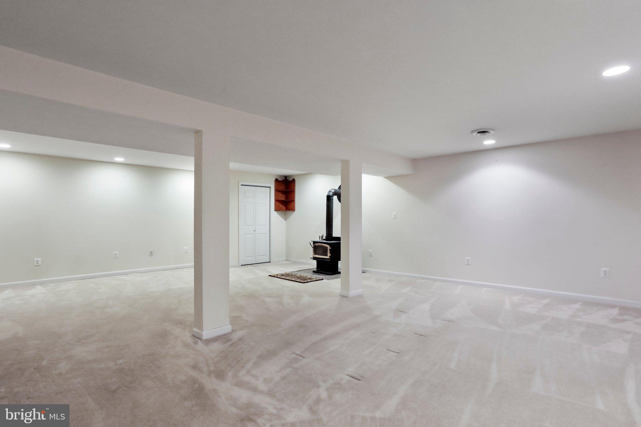 PEMBROKE GROVE - Residential