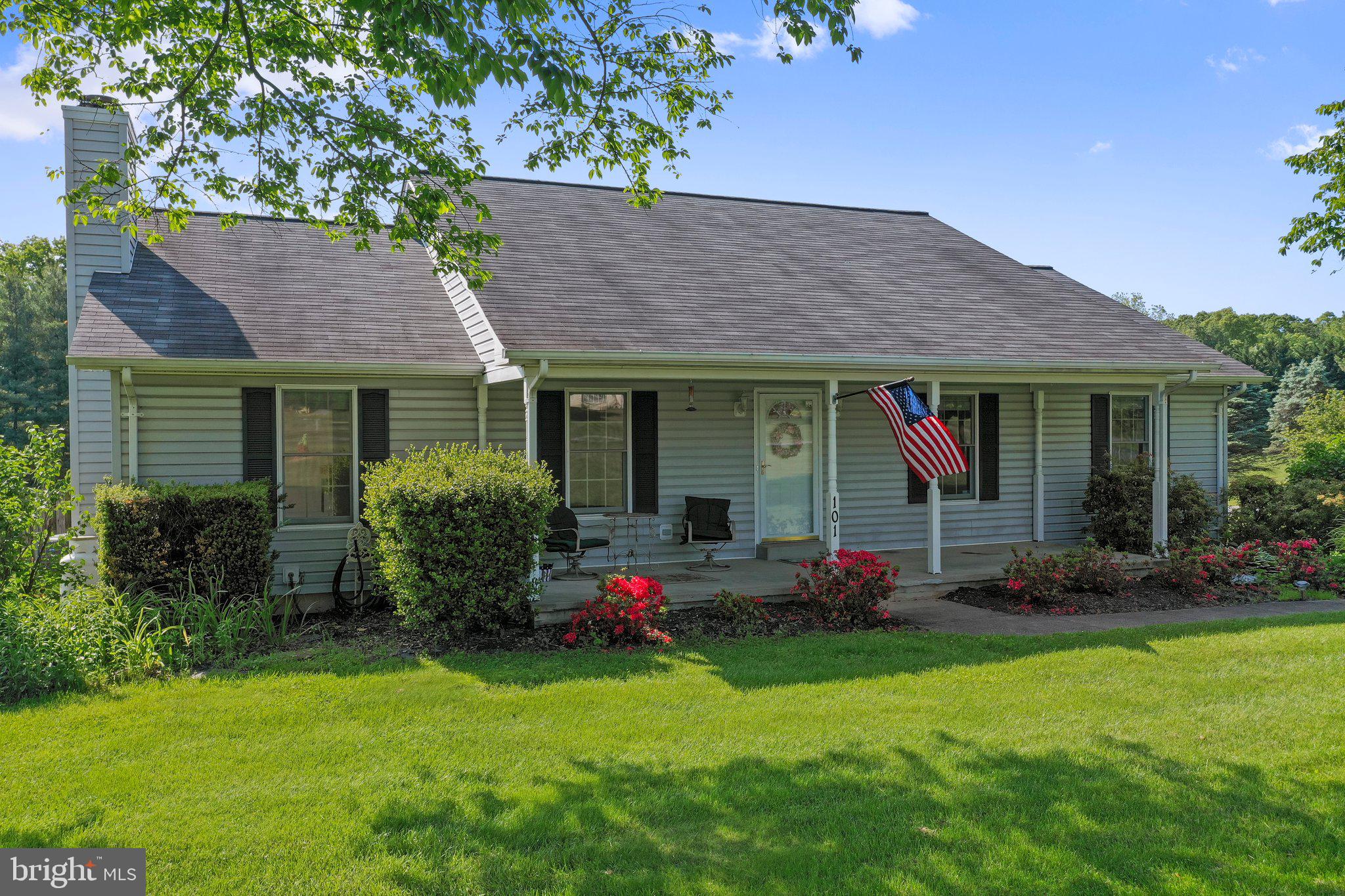 PEMBROKE GROVE - Residential