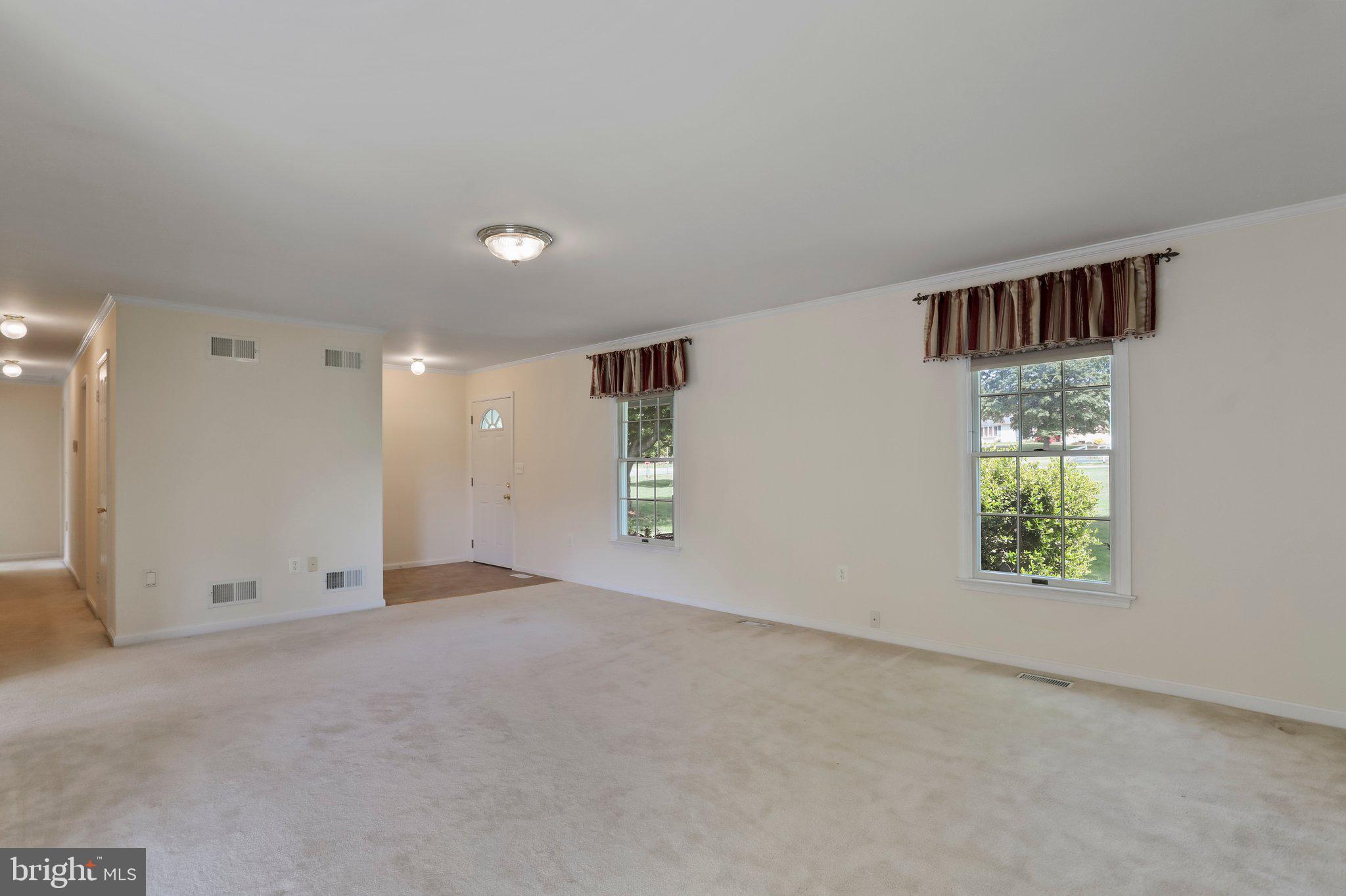 PEMBROKE GROVE - Residential