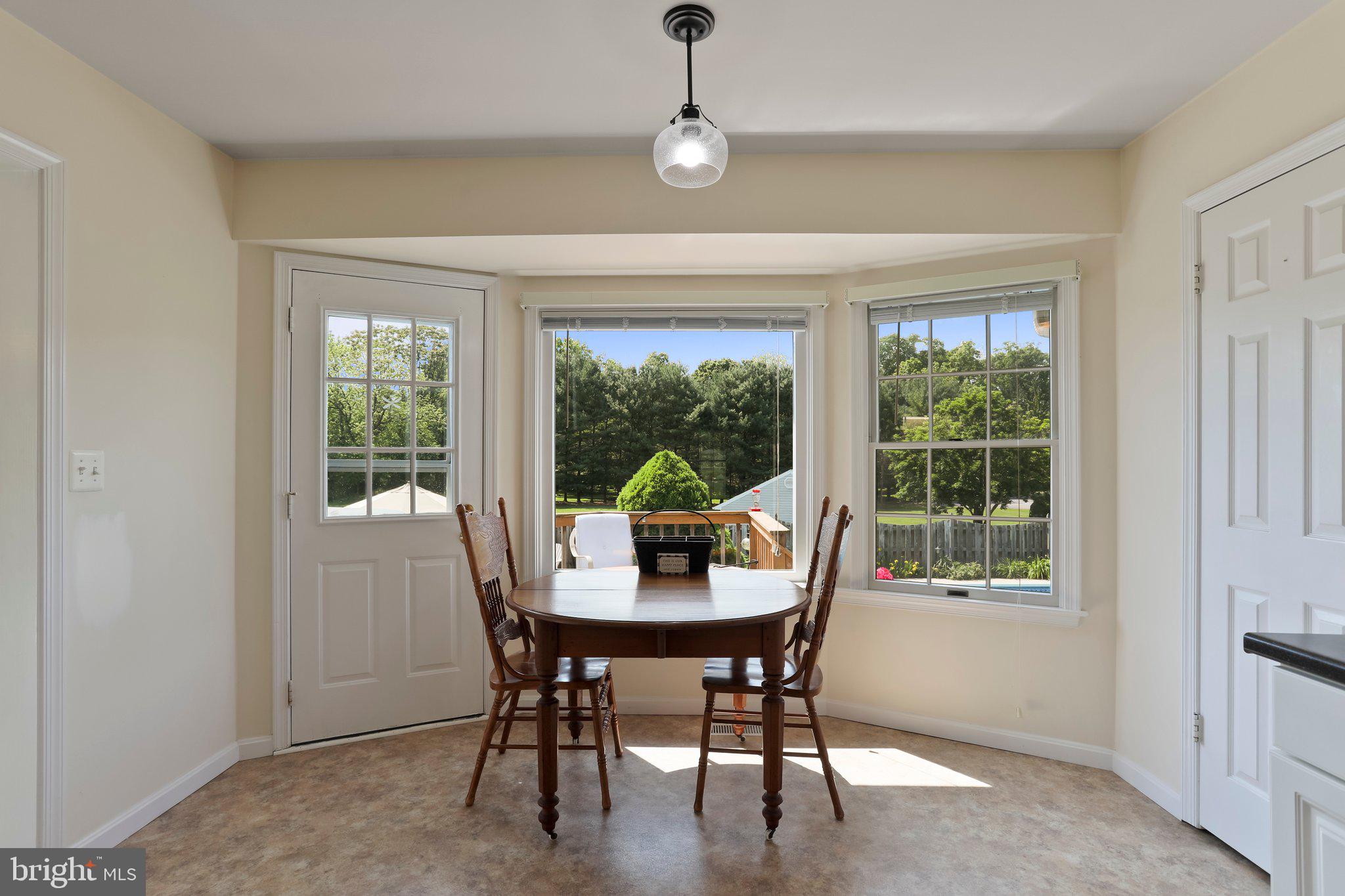 PEMBROKE GROVE - Residential