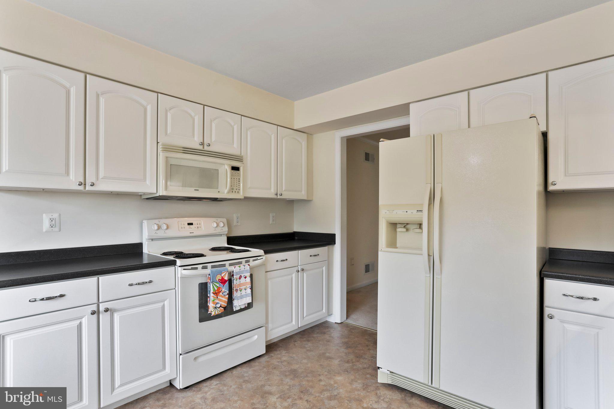 PEMBROKE GROVE - Residential