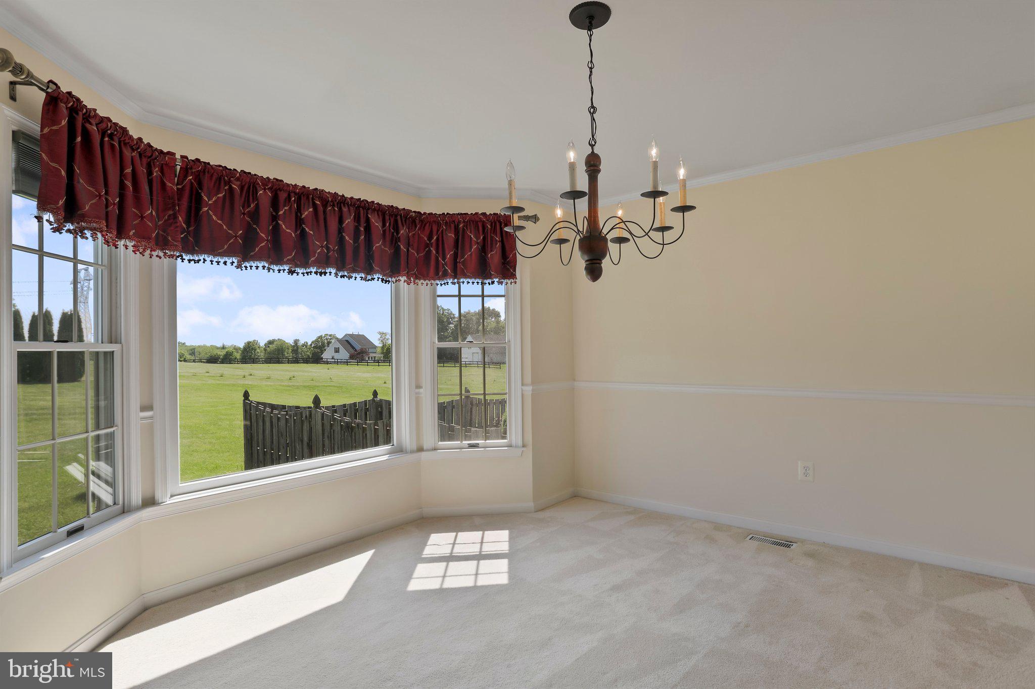 PEMBROKE GROVE - Residential