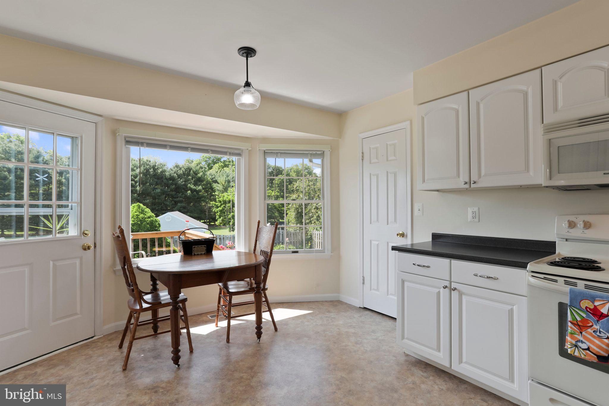 PEMBROKE GROVE - Residential