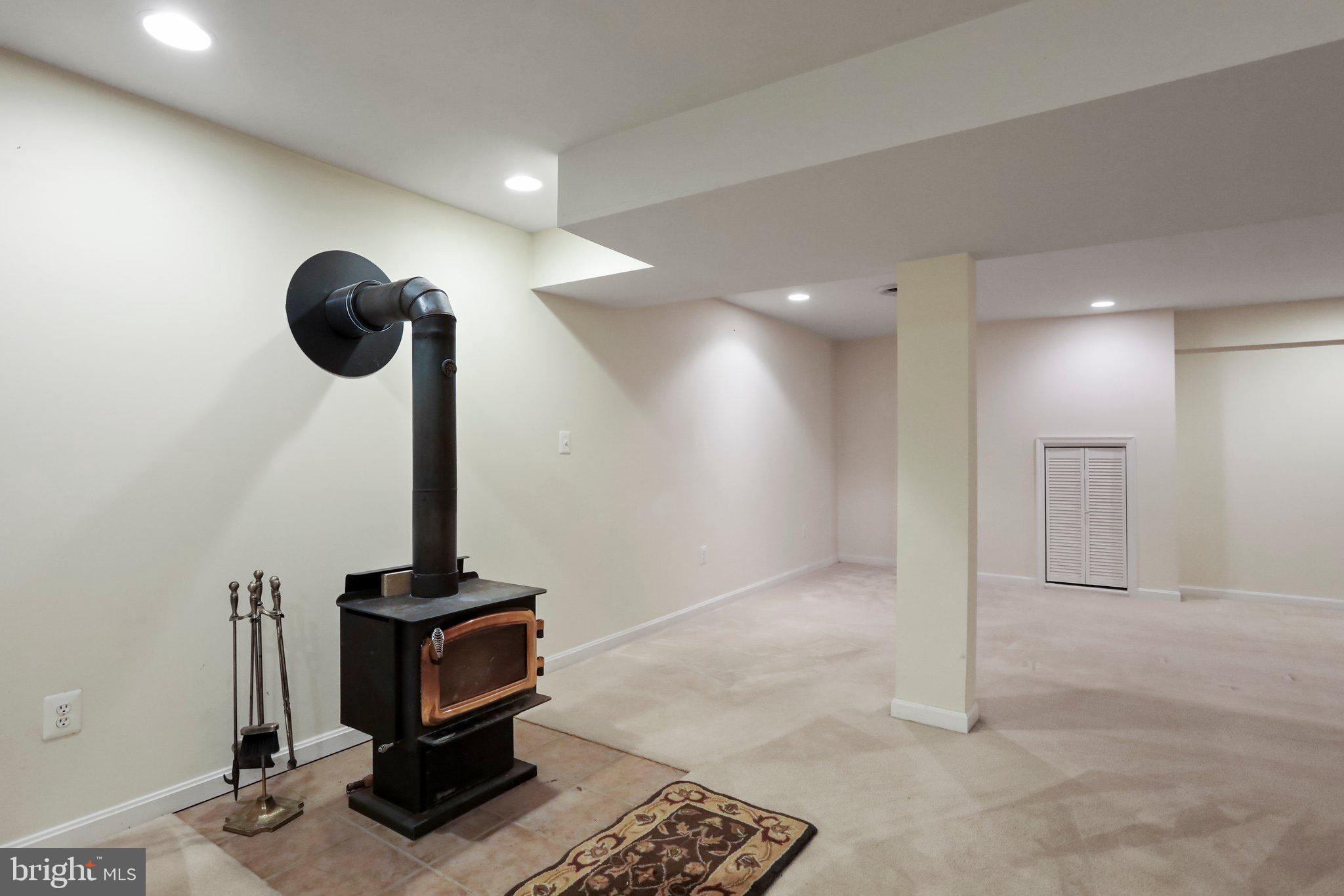 PEMBROKE GROVE - Residential