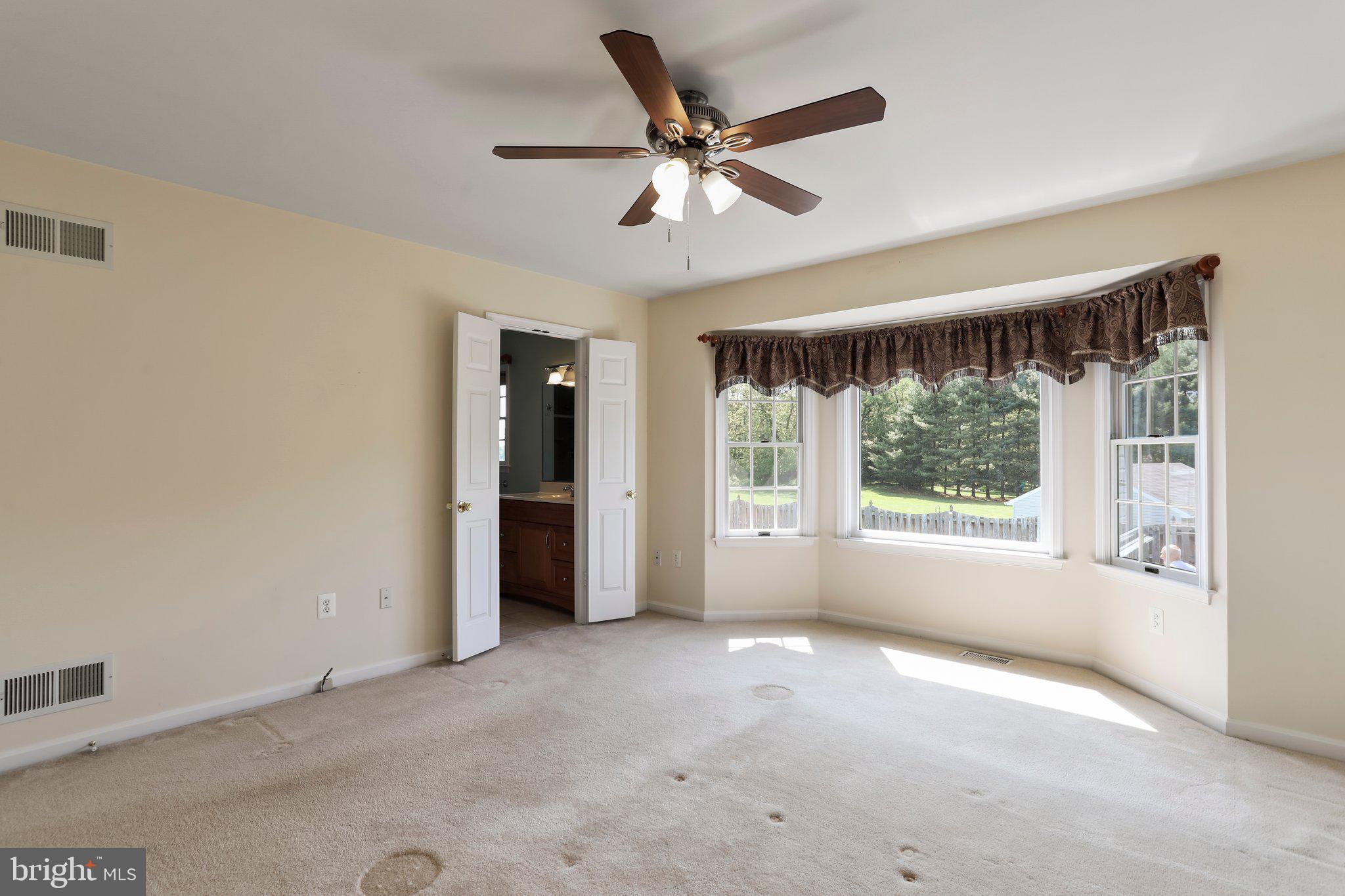 PEMBROKE GROVE - Residential