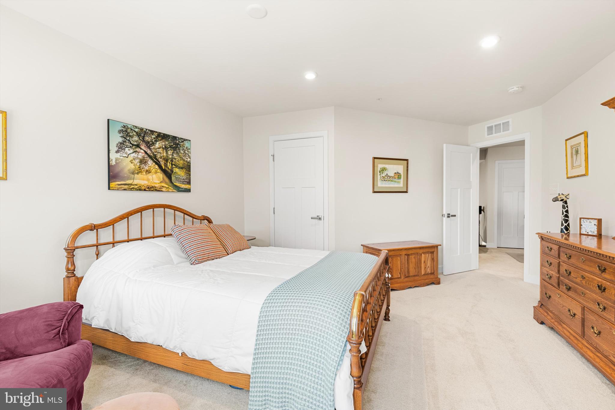 RIVER RUN - Residential