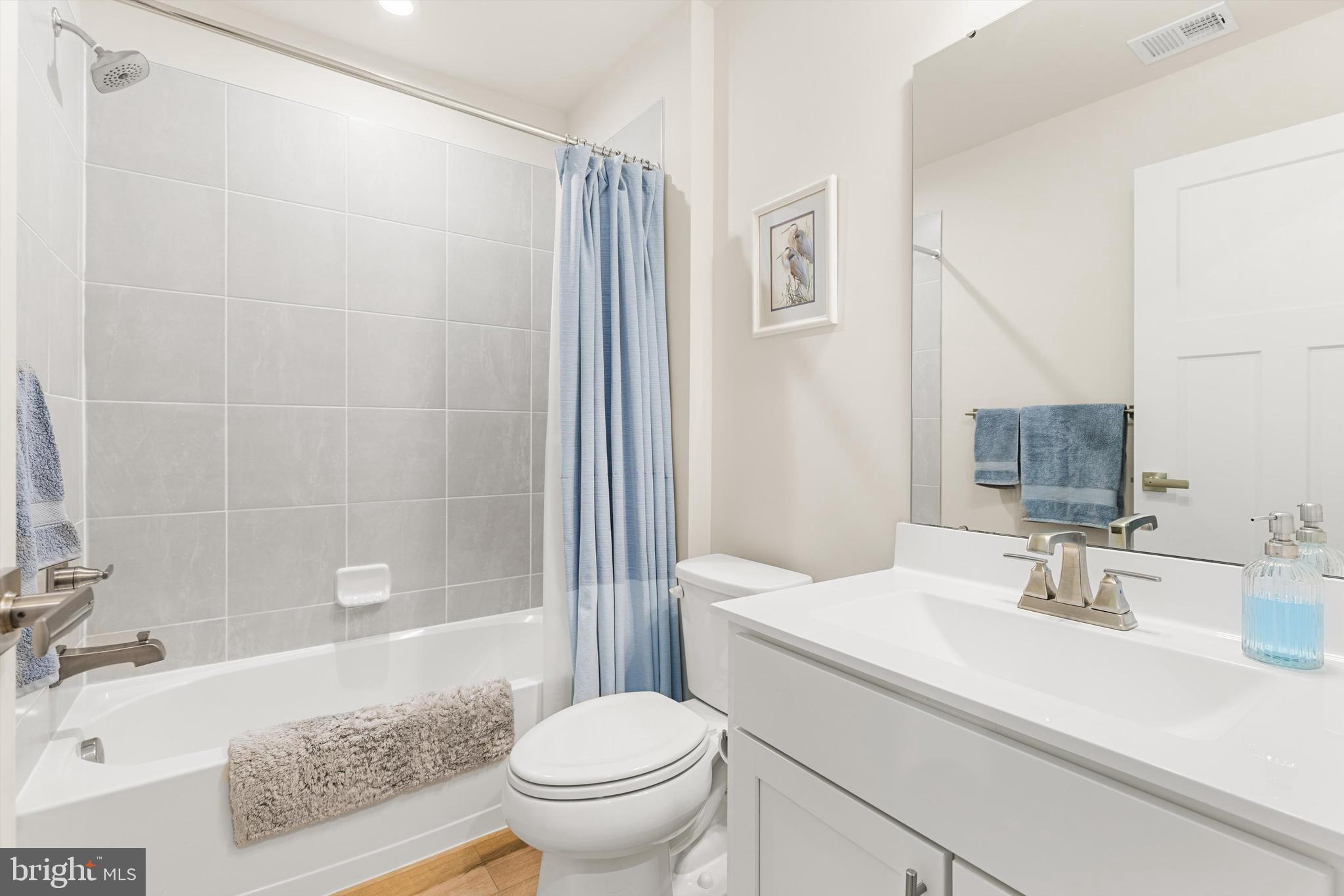 RIVER RUN - Residential