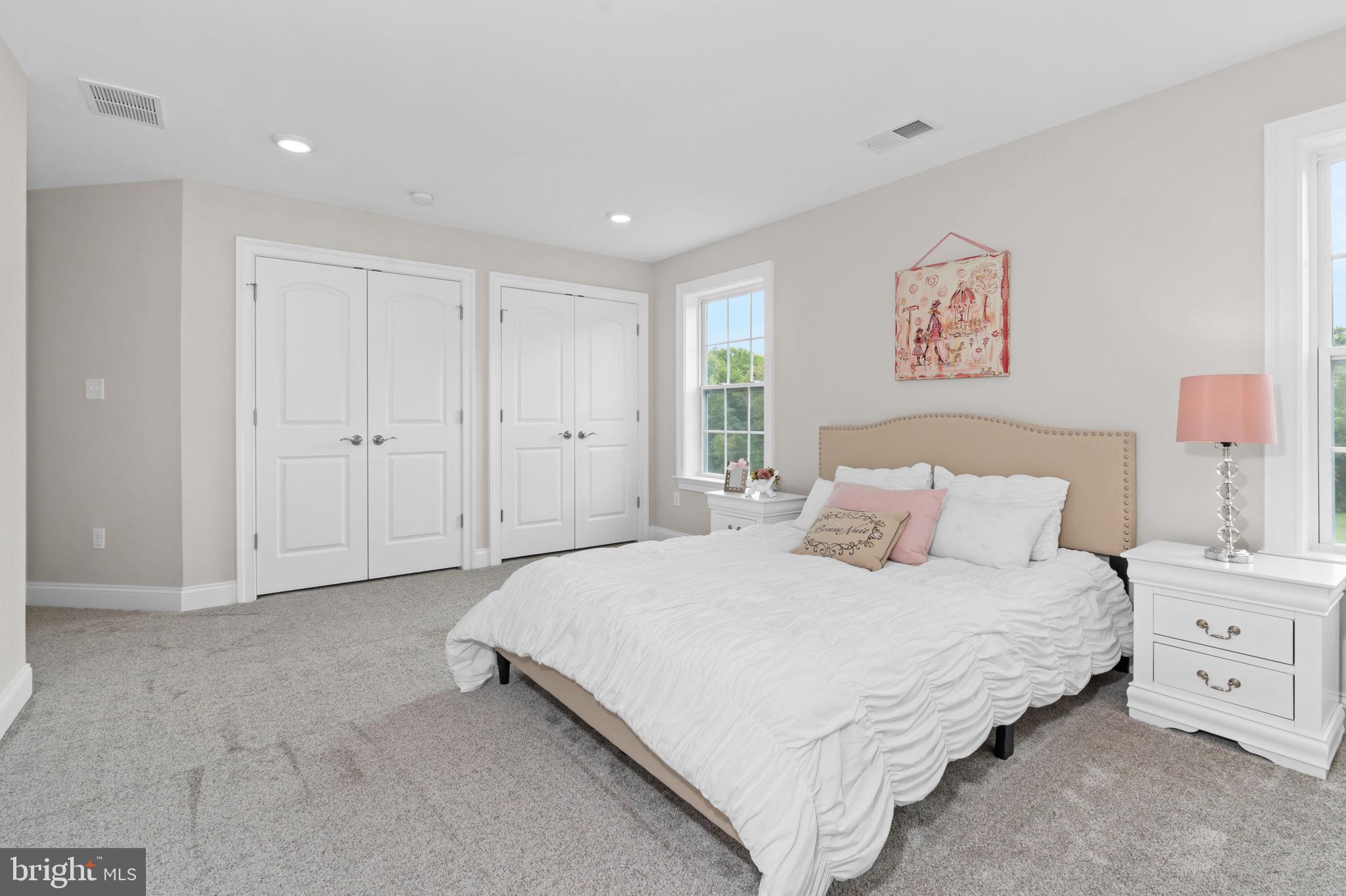 TWIN WILLOWS - Residential