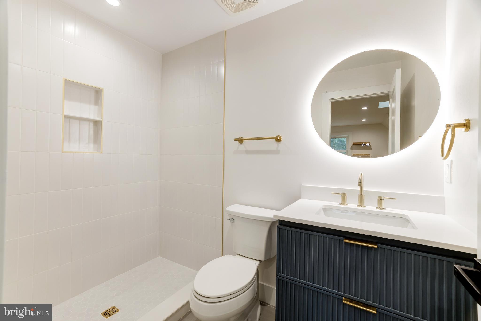 GLENCARLYN - Residential