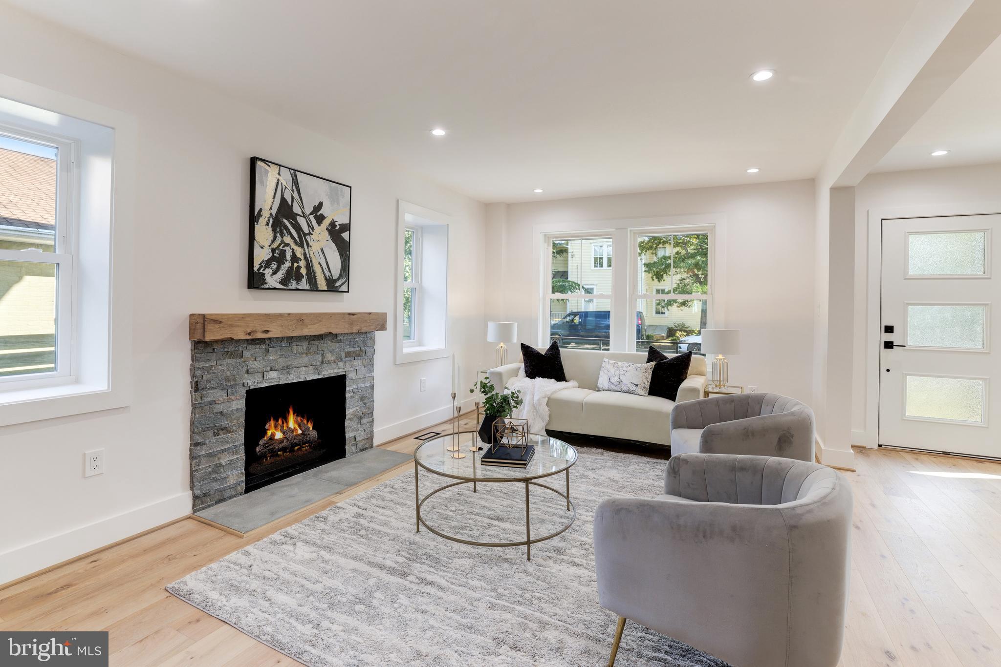 GLENCARLYN - Residential