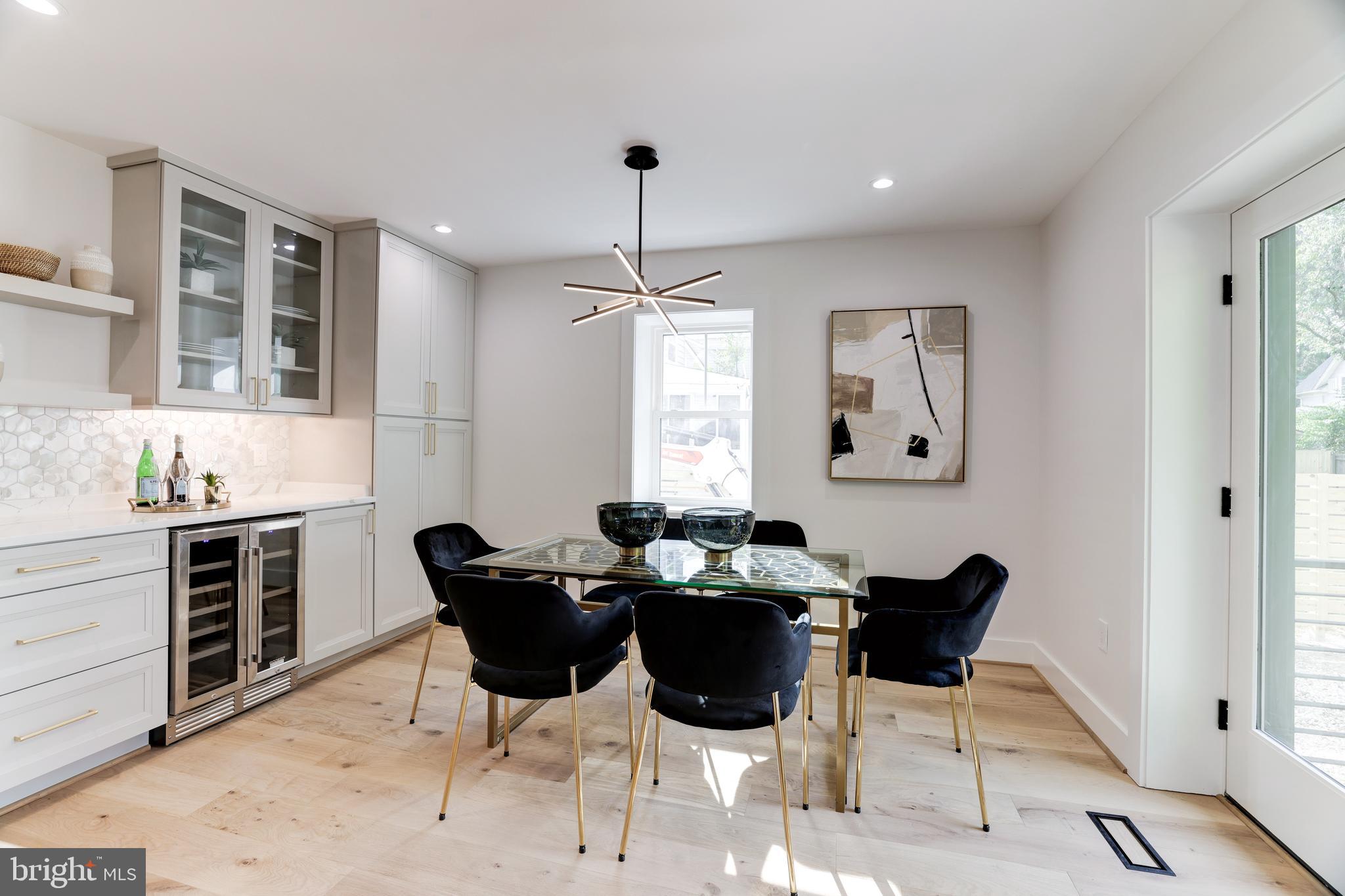 GLENCARLYN - Residential