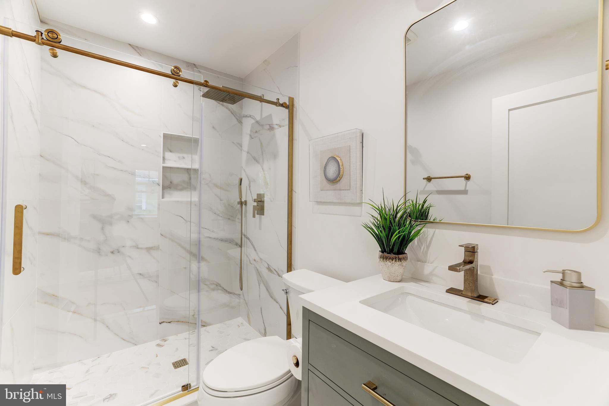 GLENCARLYN - Residential