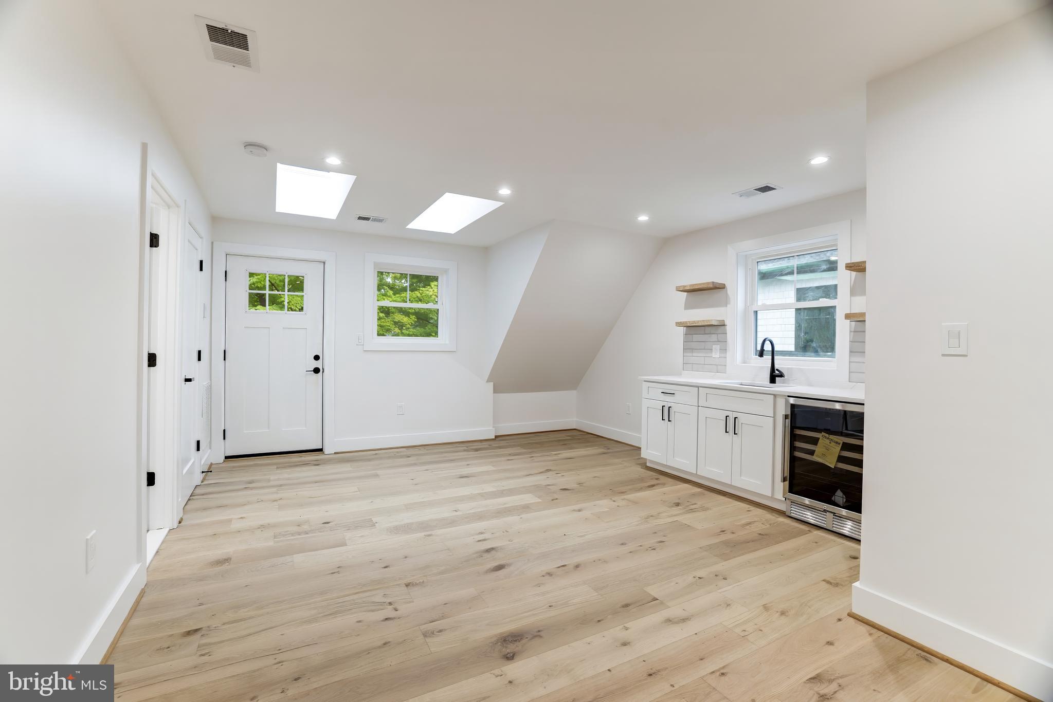 GLENCARLYN - Residential