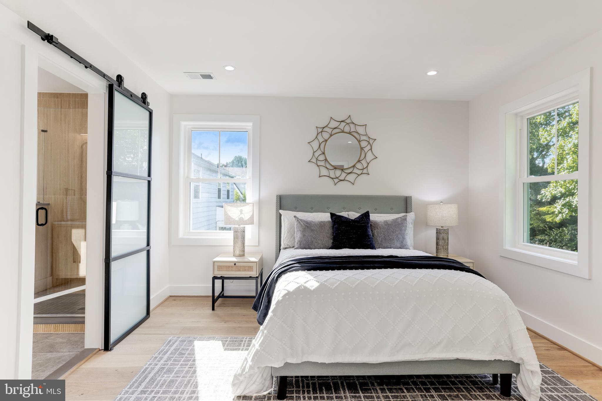 GLENCARLYN - Residential