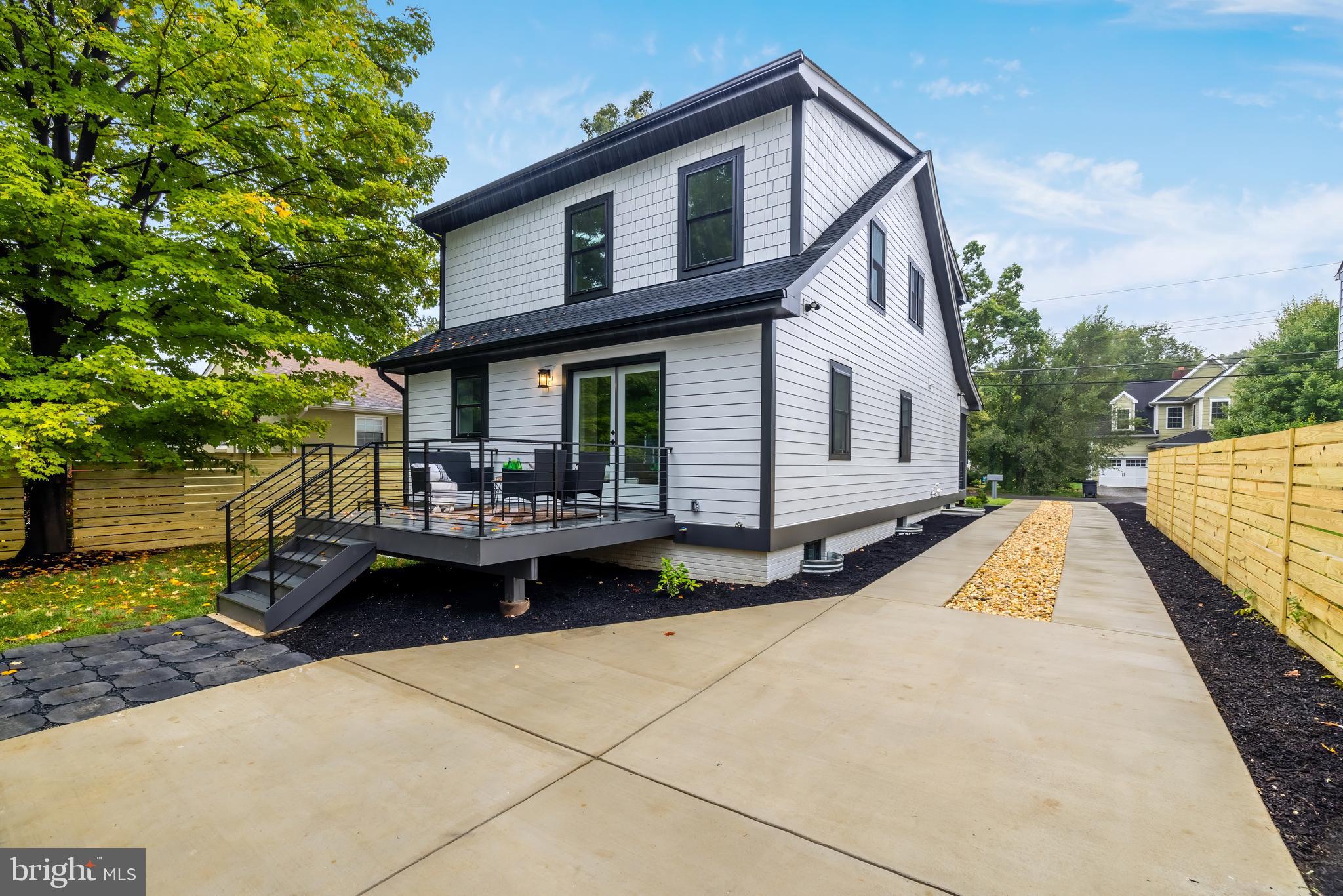 GLENCARLYN - Residential