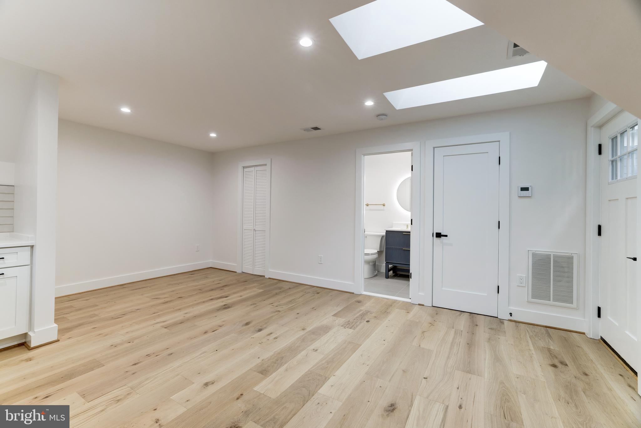 GLENCARLYN - Residential