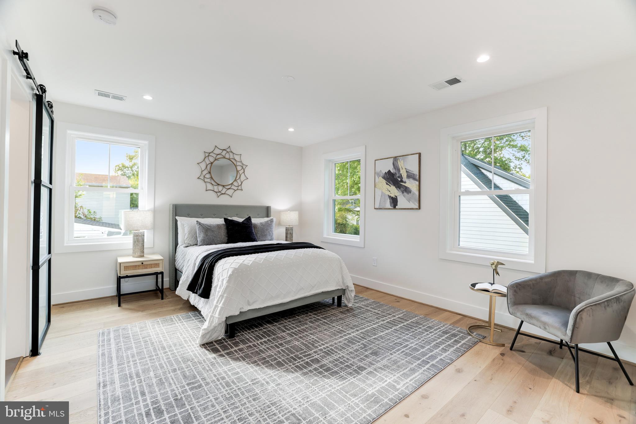 GLENCARLYN - Residential