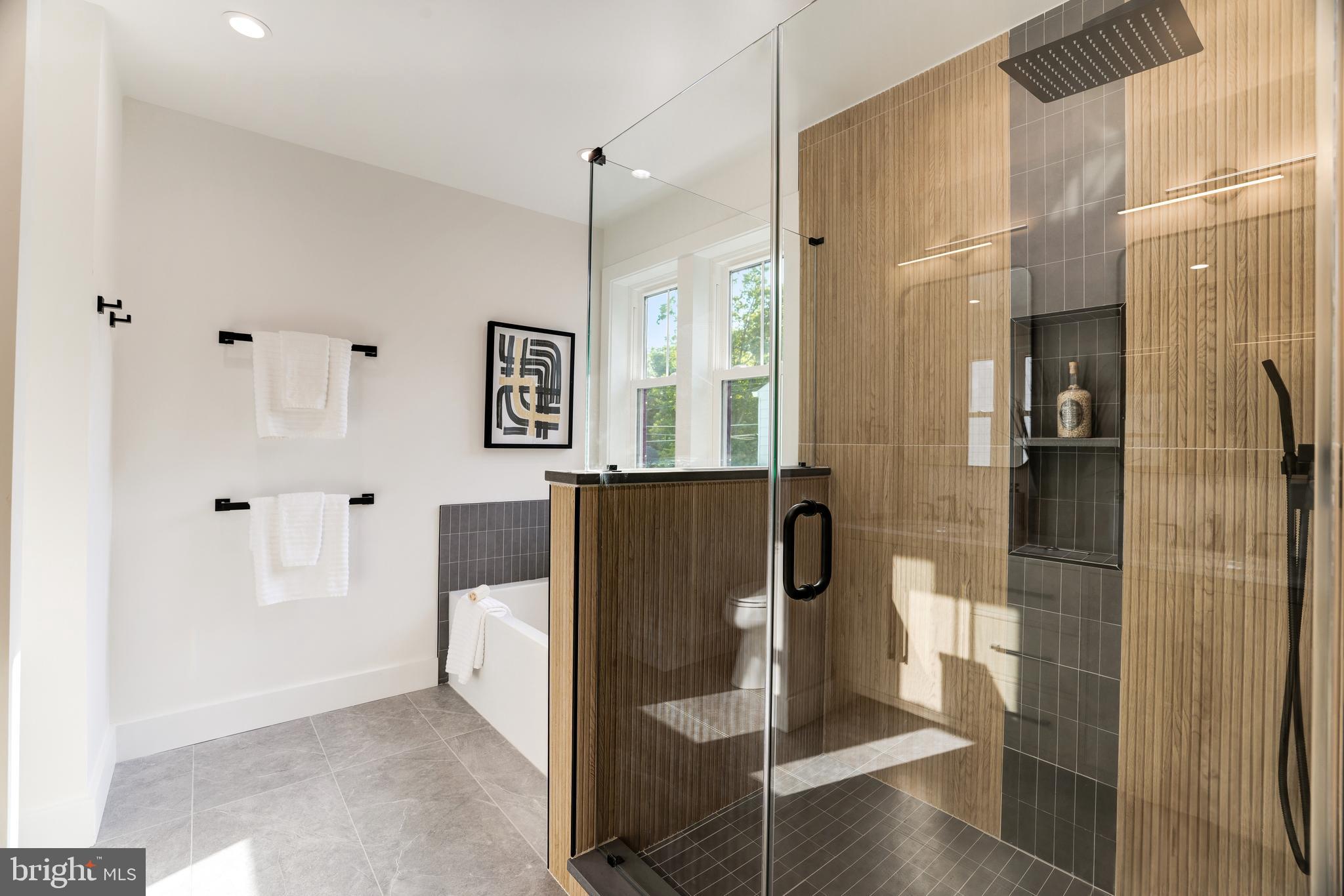 GLENCARLYN - Residential