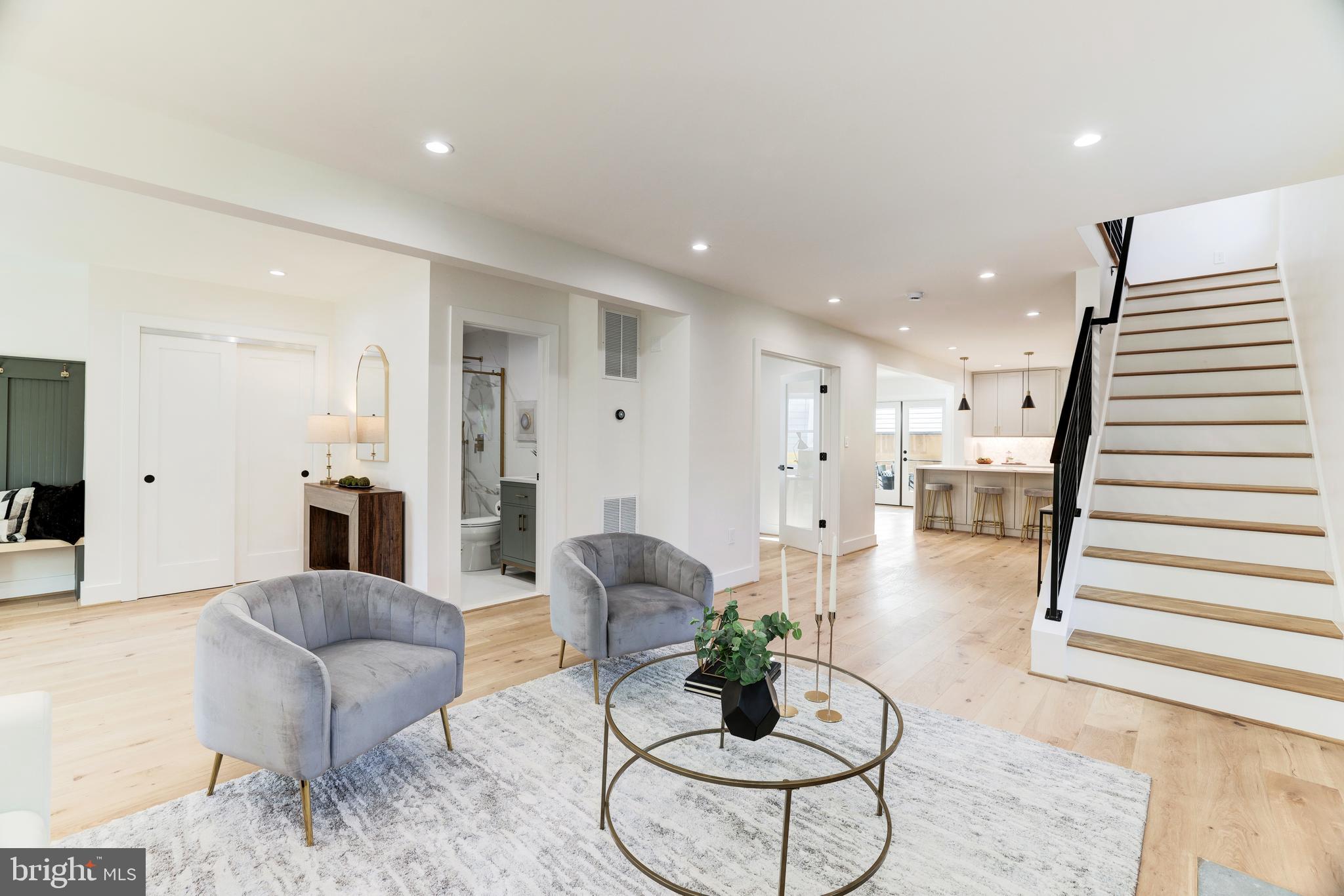 GLENCARLYN - Residential