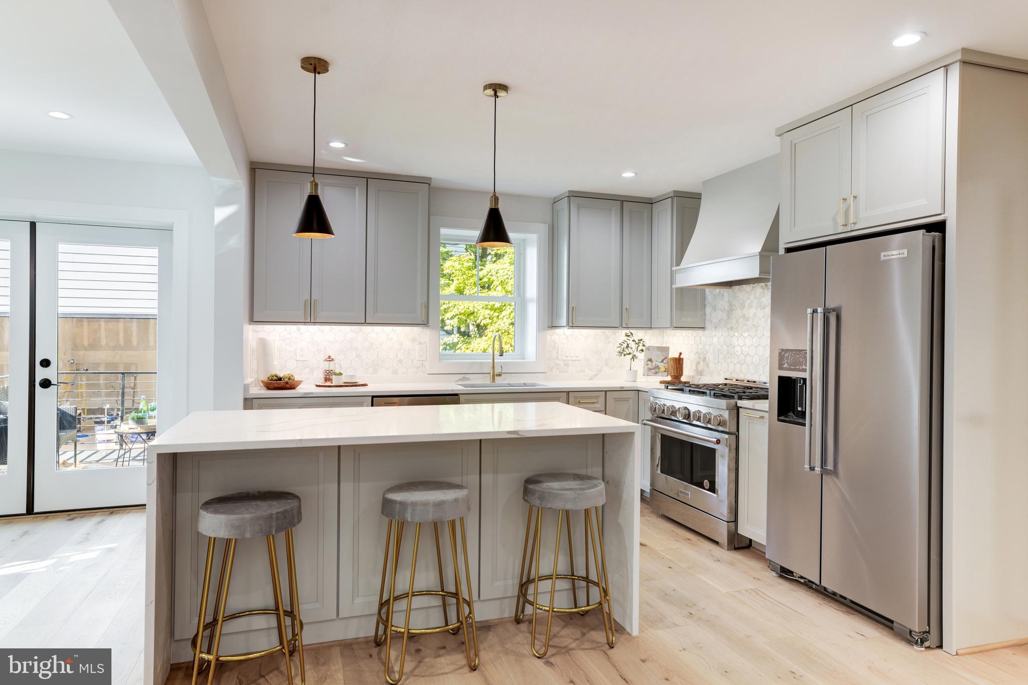 GLENCARLYN - Residential