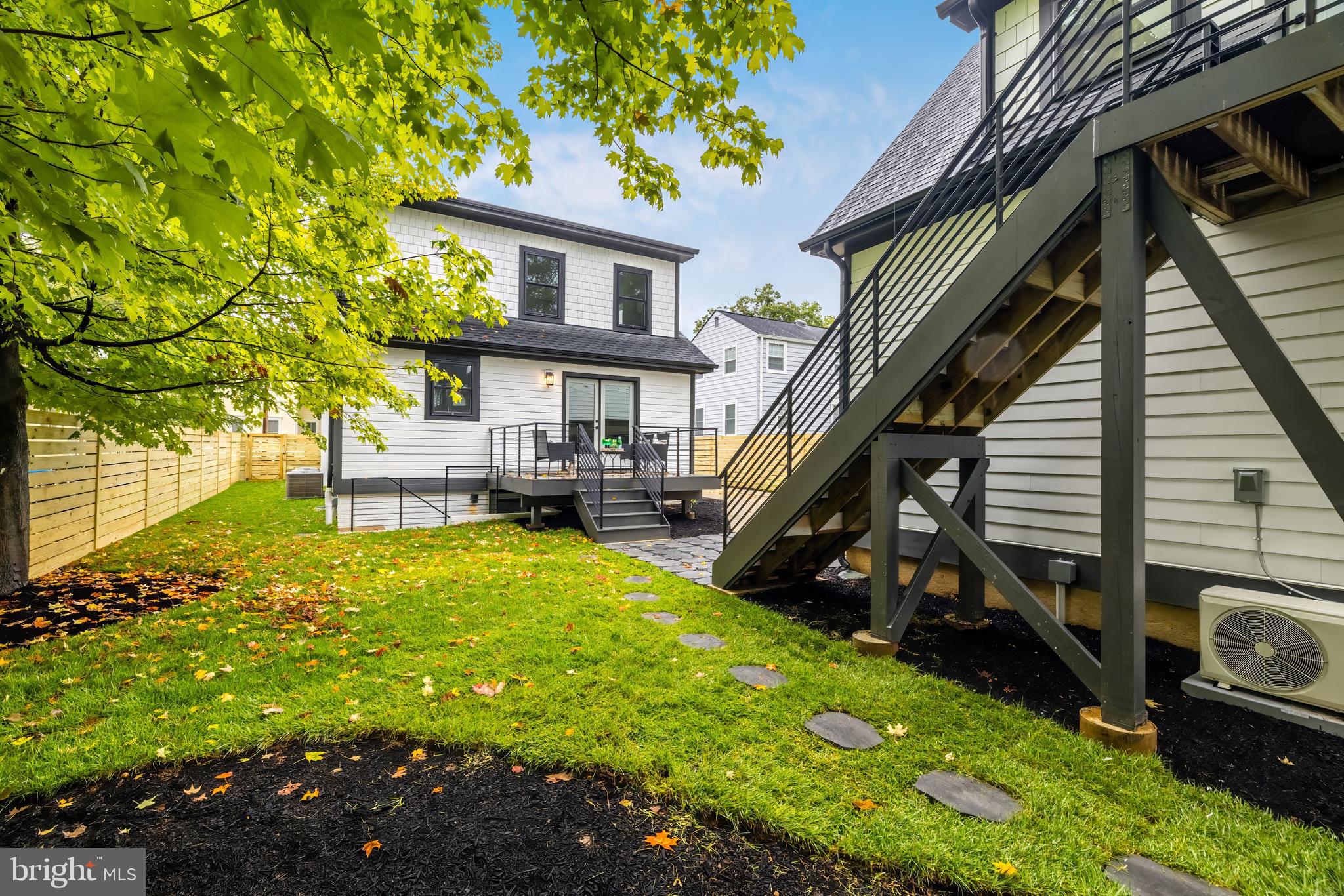 GLENCARLYN - Residential