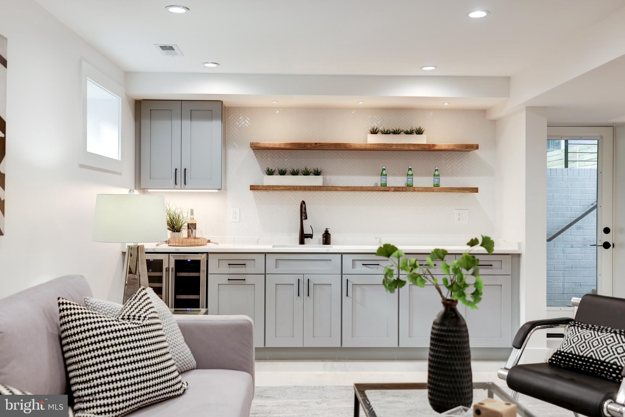 GLENCARLYN - Residential