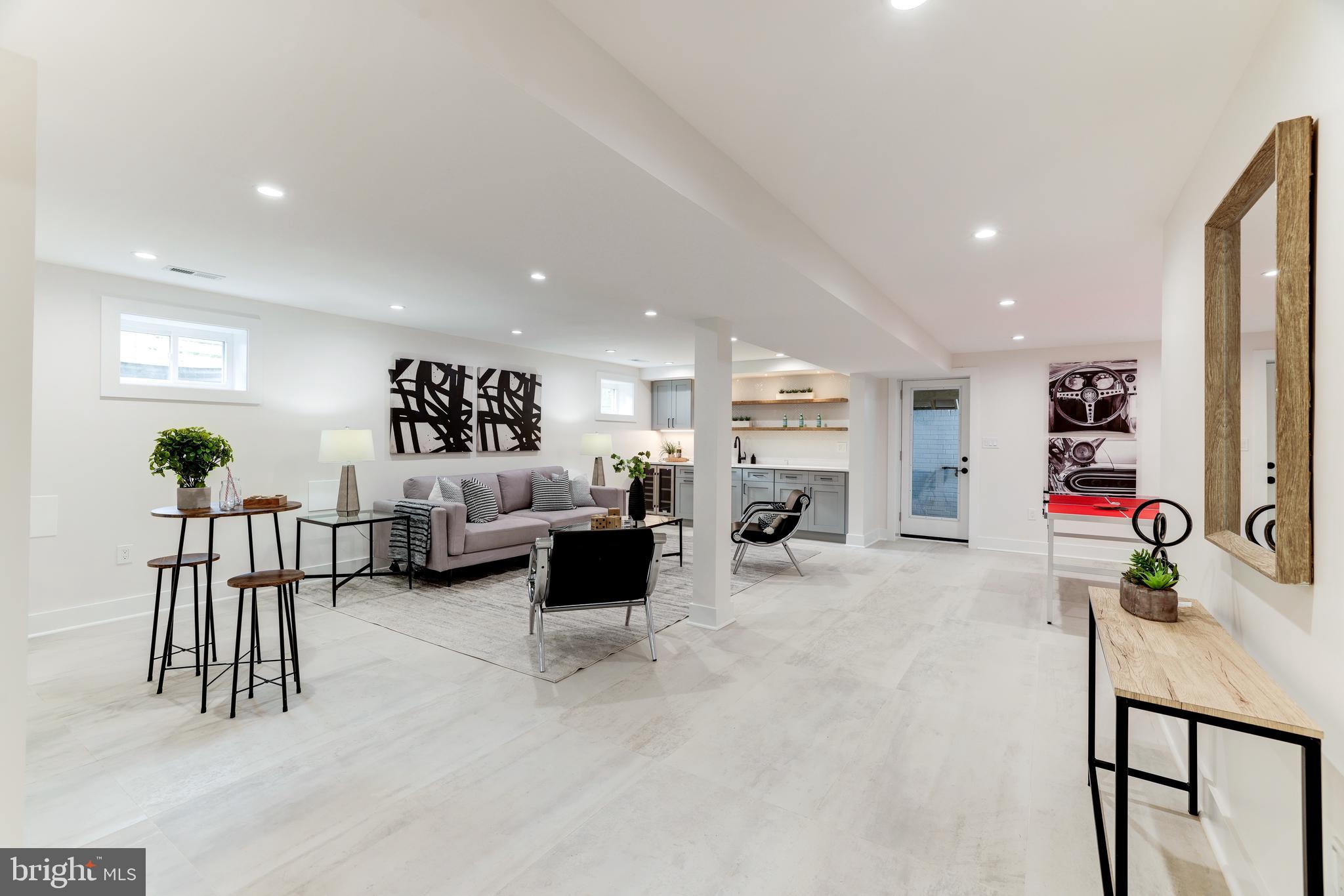 GLENCARLYN - Residential