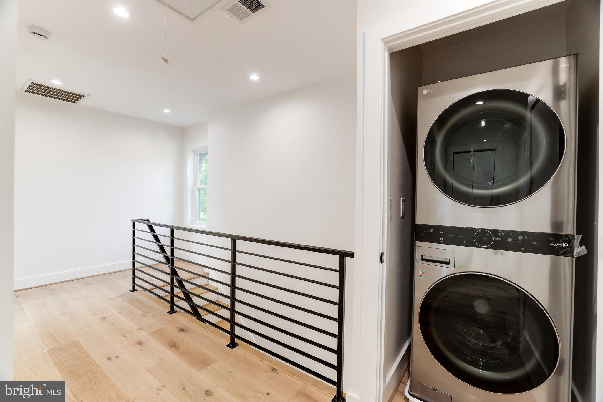 GLENCARLYN - Residential