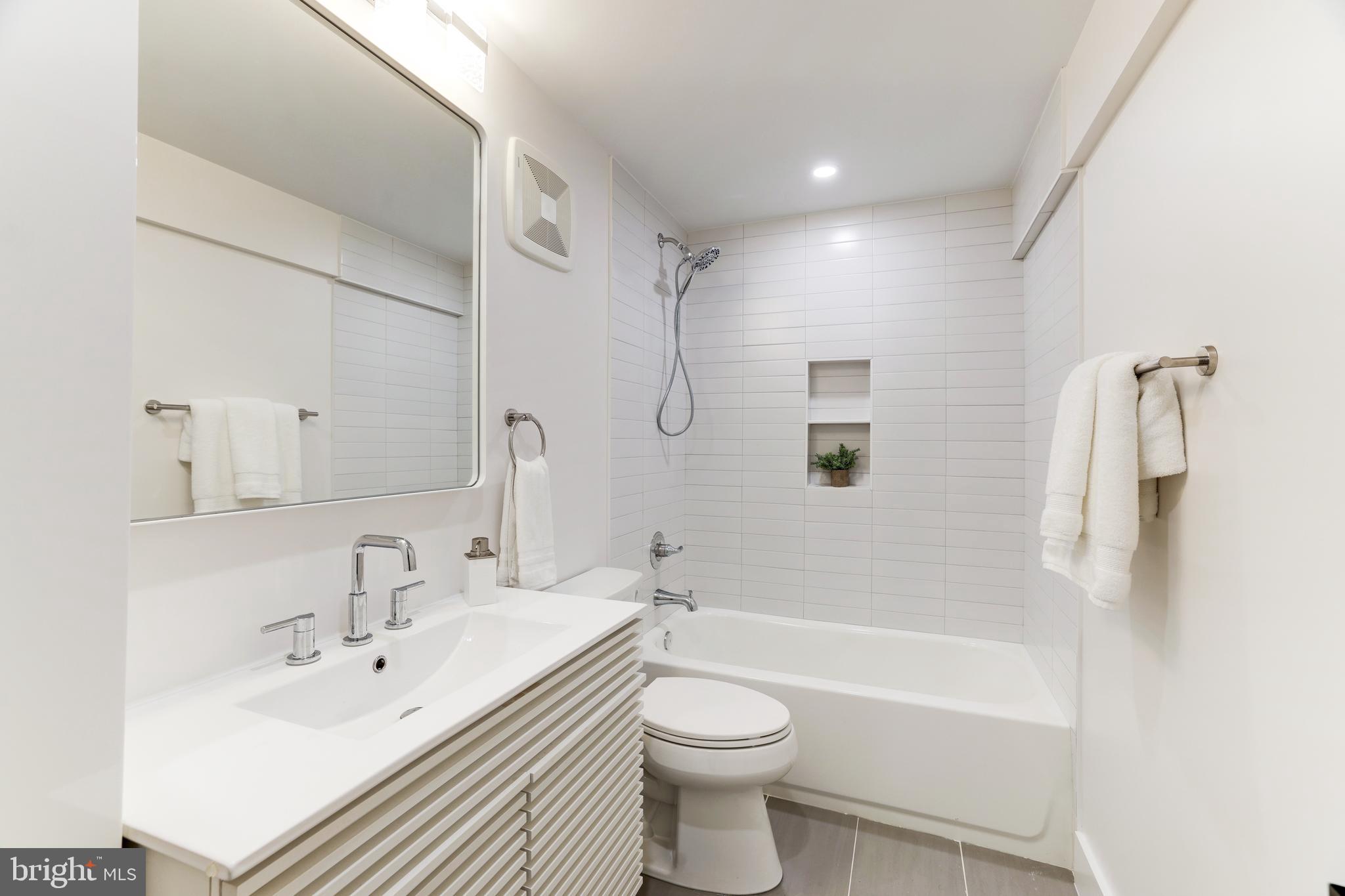 GLENCARLYN - Residential