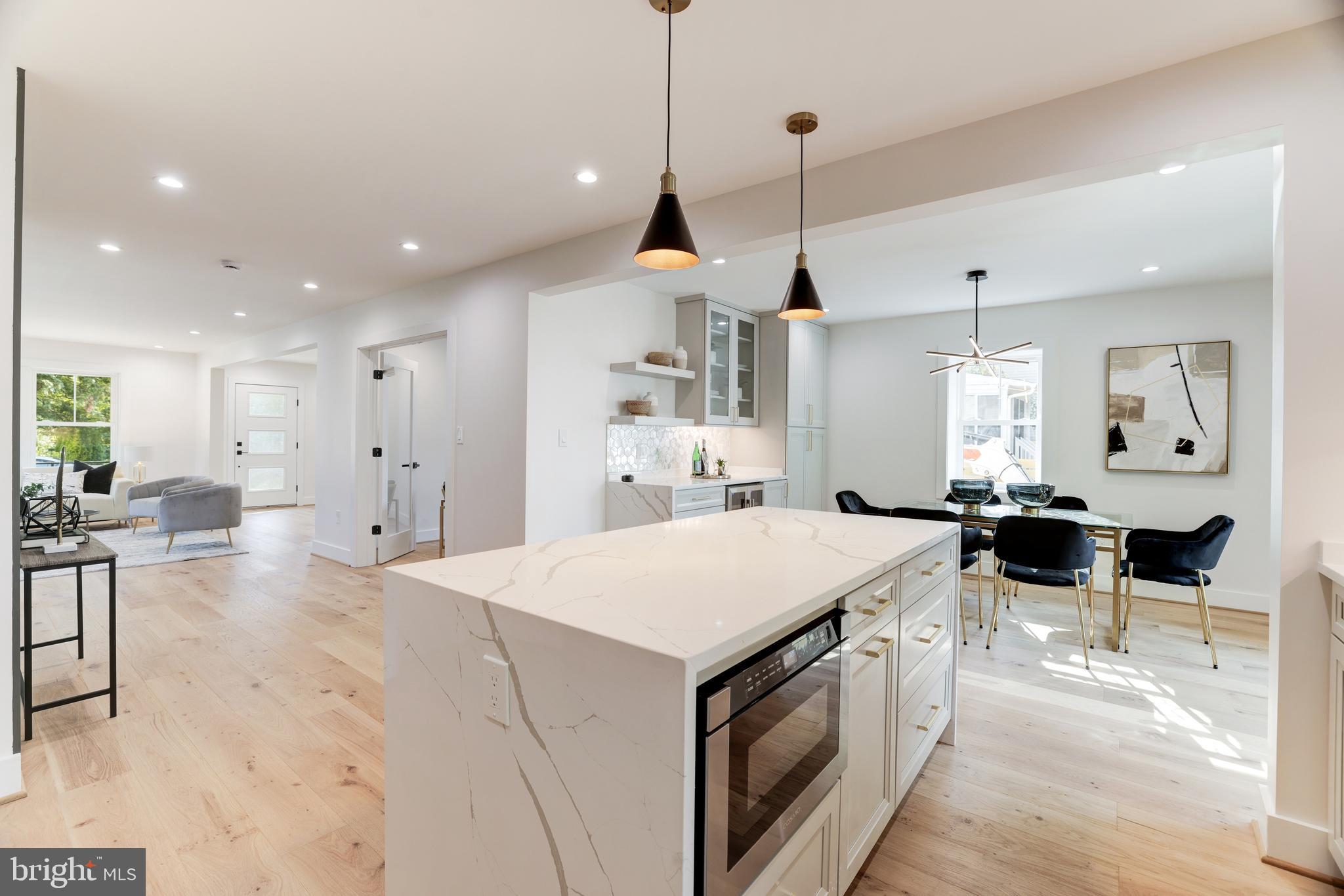 GLENCARLYN - Residential