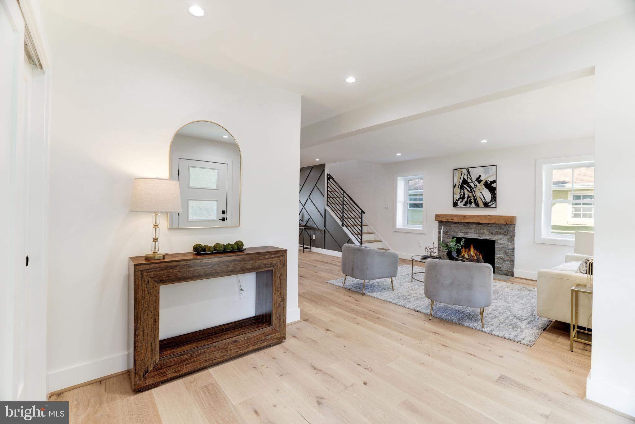 GLENCARLYN - Residential