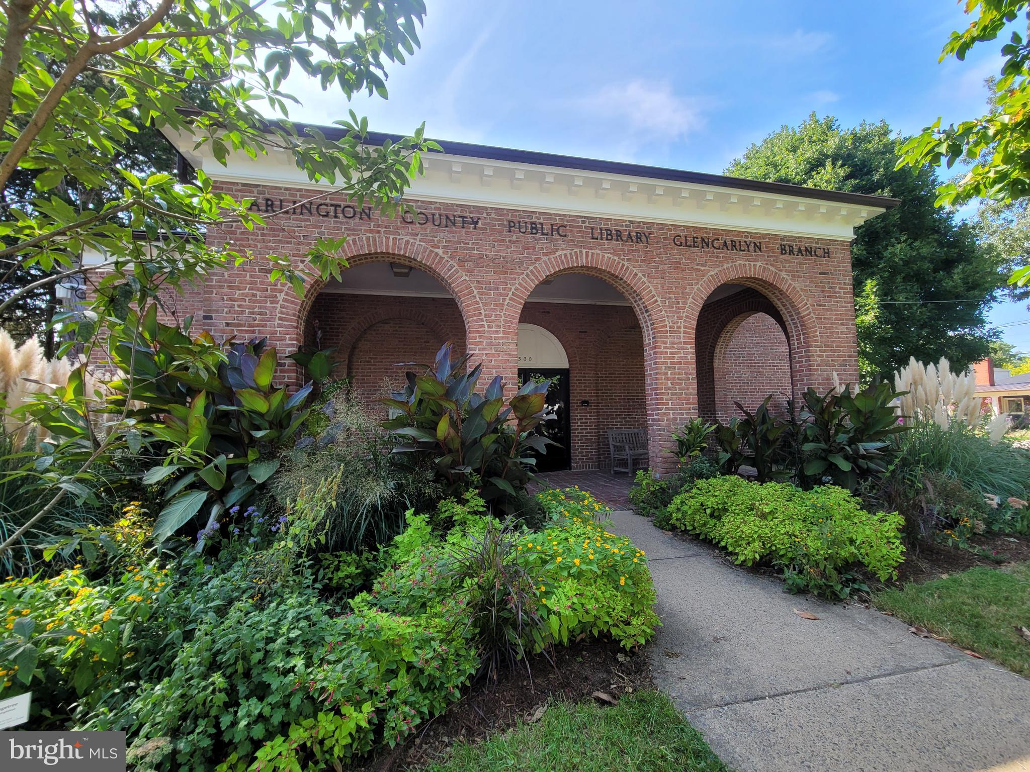 GLENCARLYN - Residential