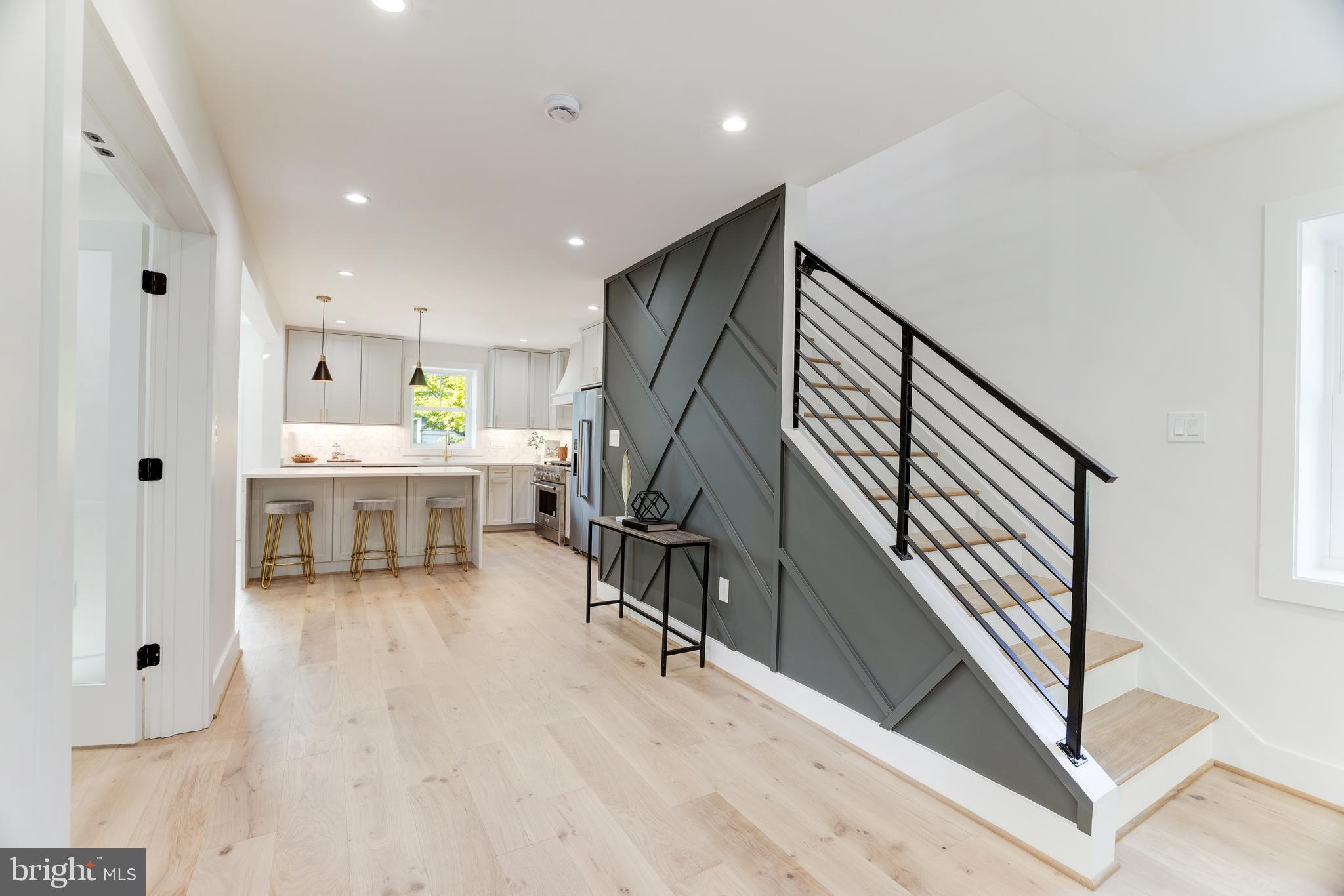 GLENCARLYN - Residential