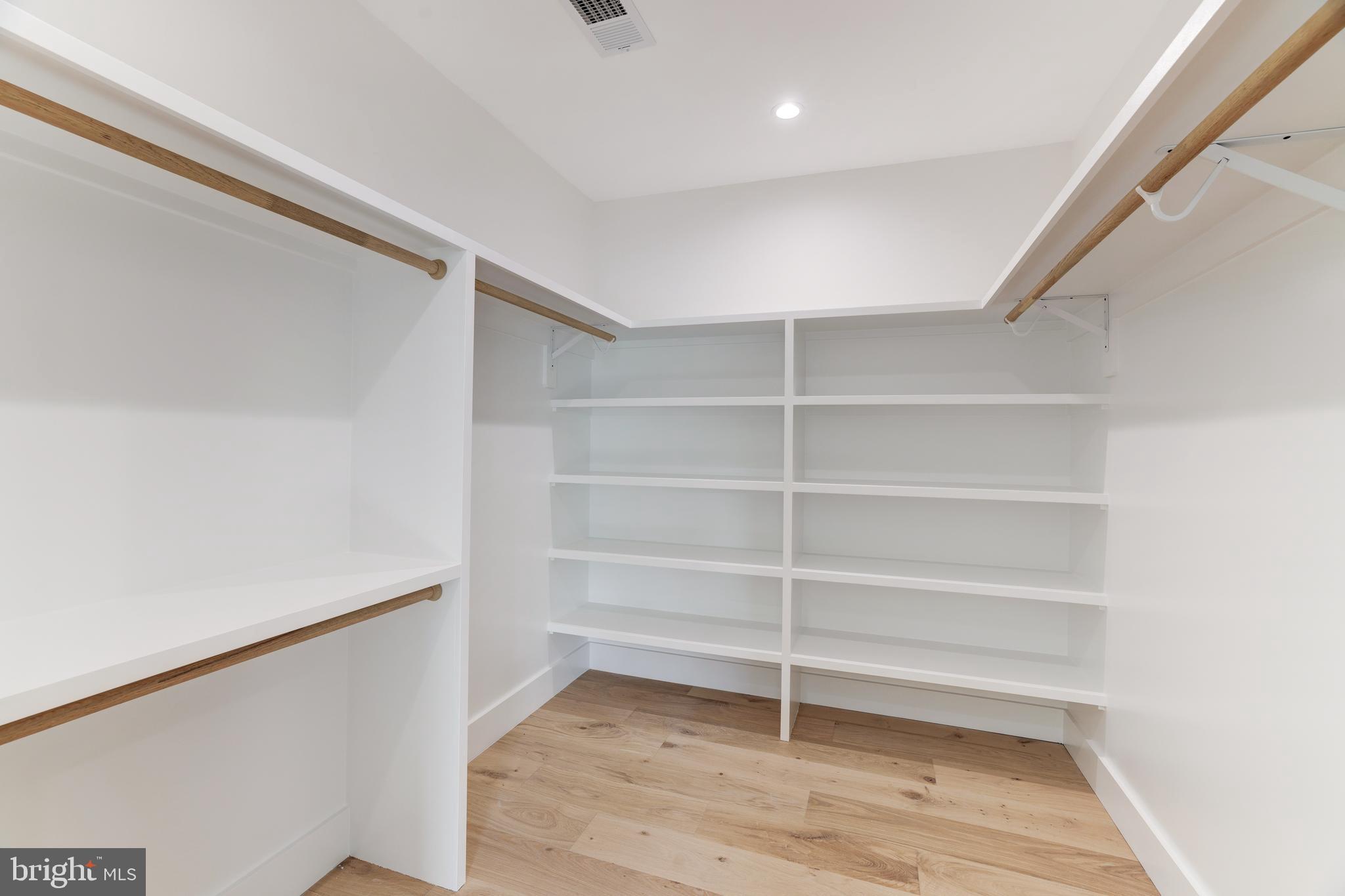 GLENCARLYN - Residential