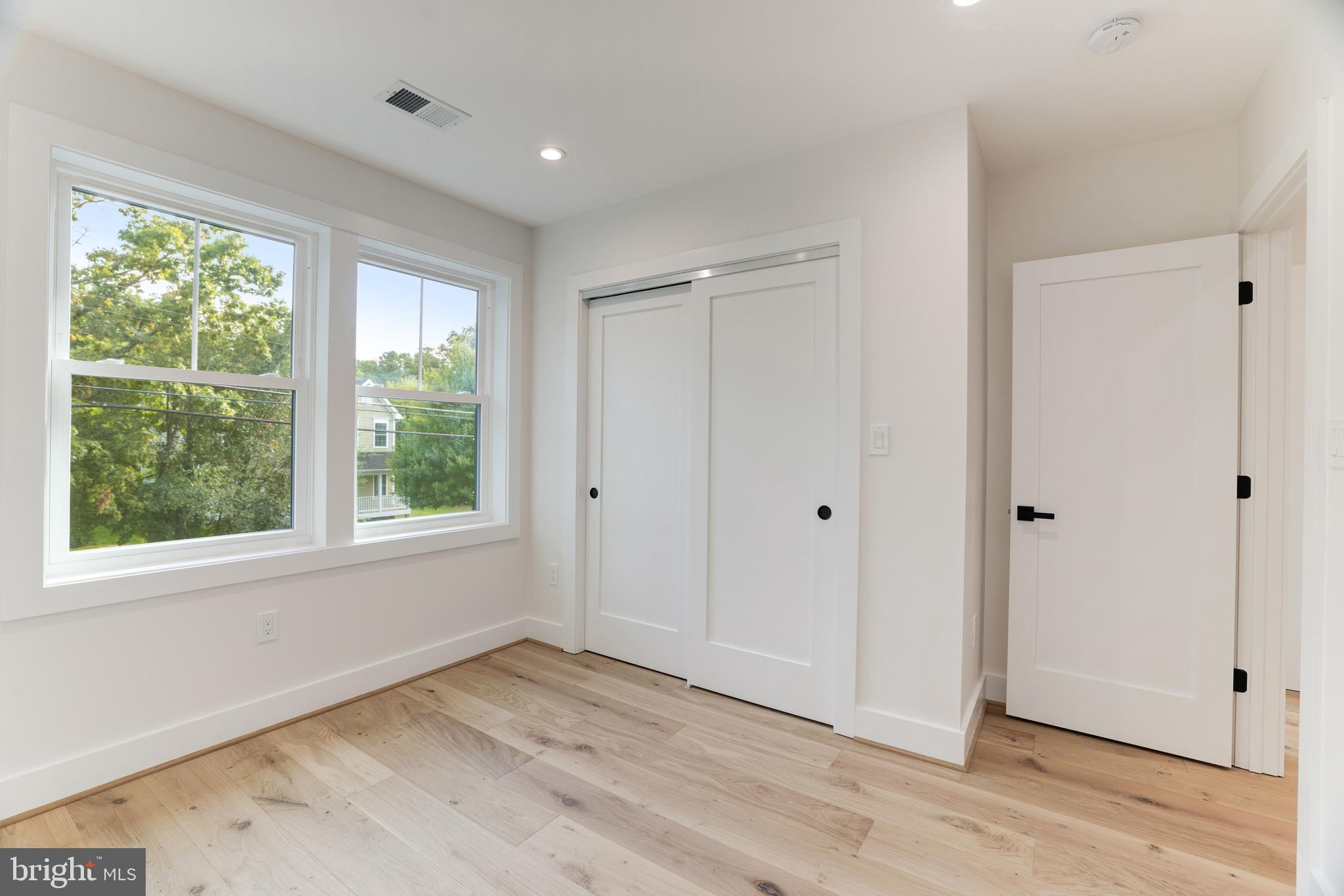 GLENCARLYN - Residential