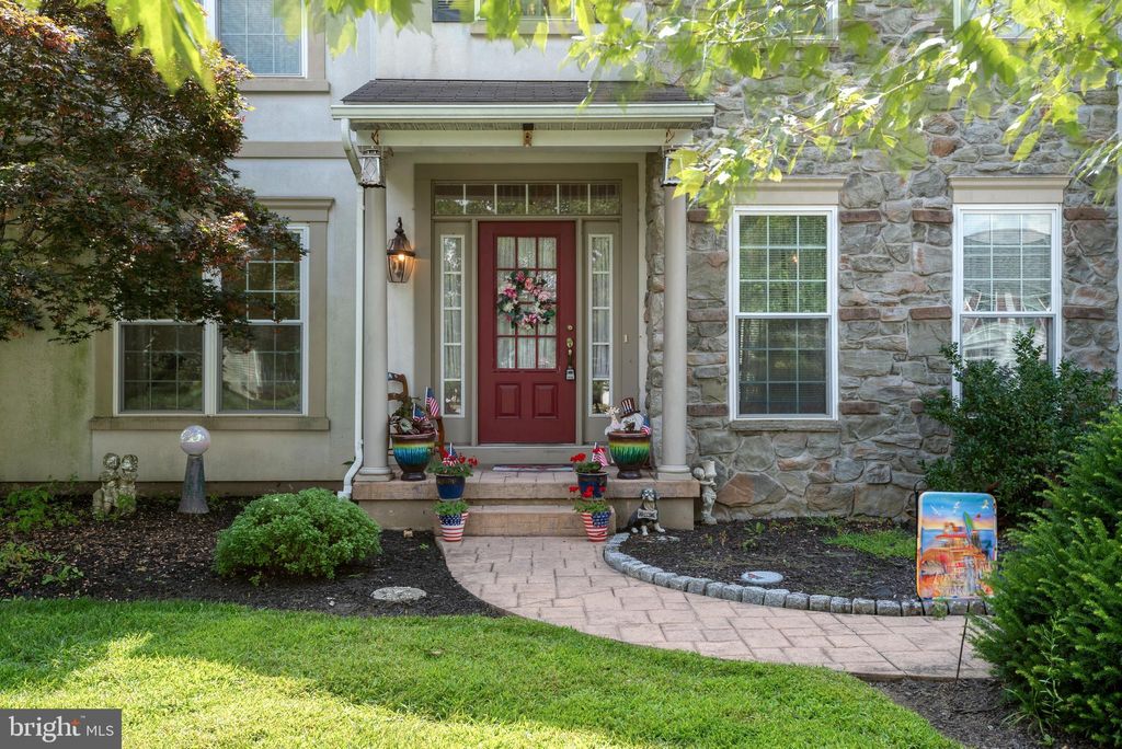 Photo of 116 N Summit Avenue, QUARRYVILLE, PA 17566 (MLS # PALA2071940)